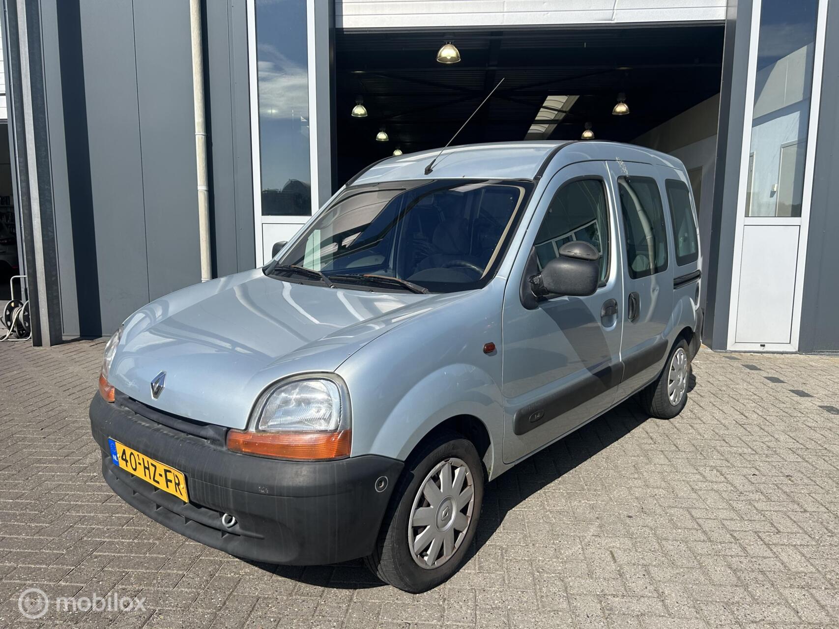 Renault Kangoo 1.4 Privilège [ NAP airco trekhaak ] 2002 - voorkant