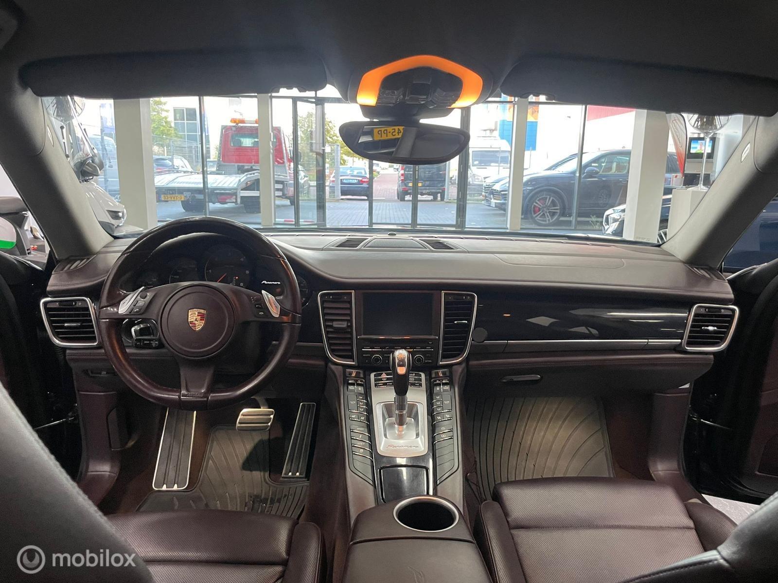 Foto van Porsche Panamera
