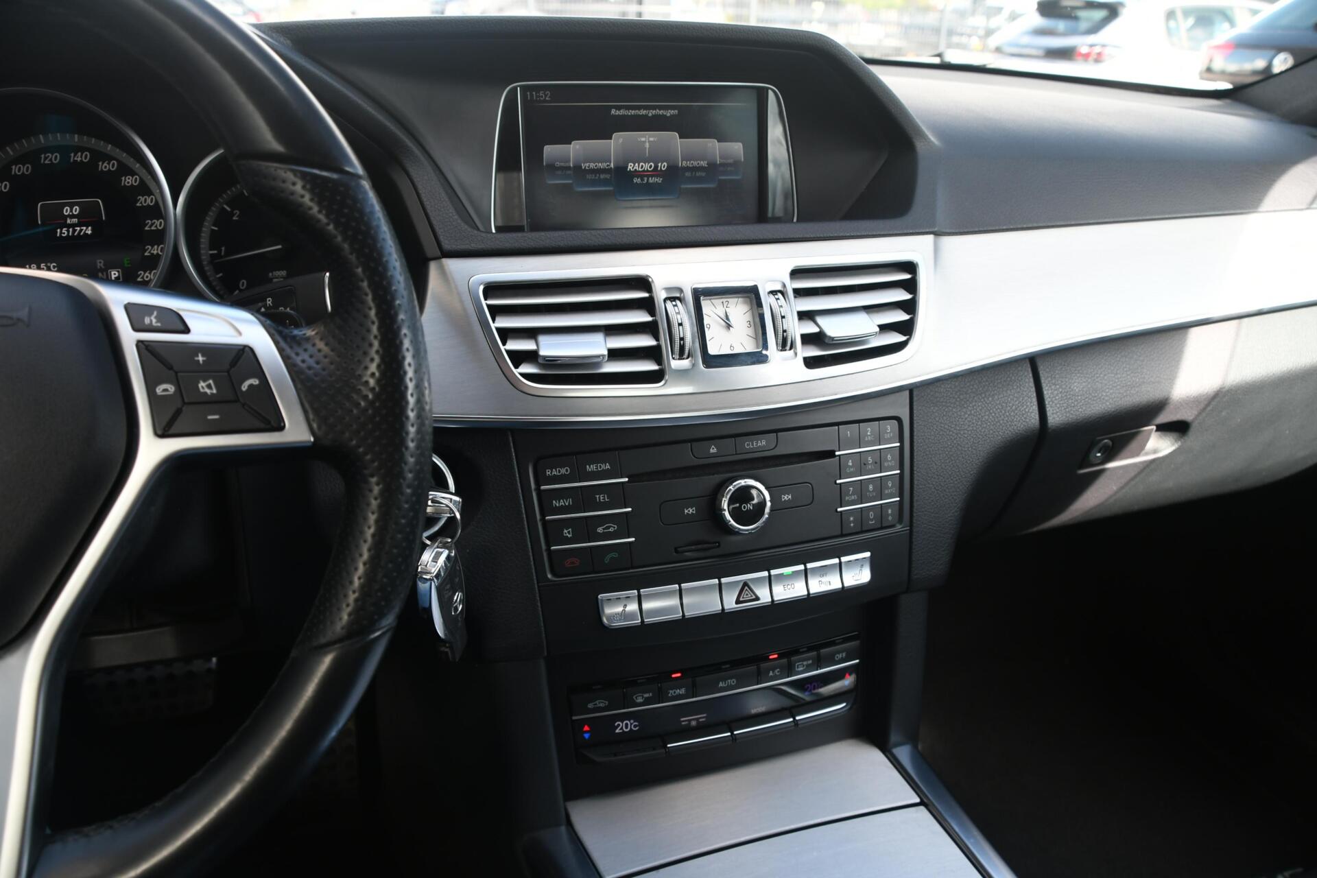 Foto van Mercedes-Benz E 220 Bluetec