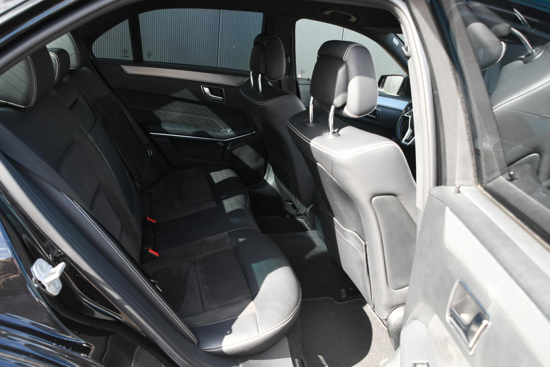 Foto van Mercedes-Benz E 220 Bluetec