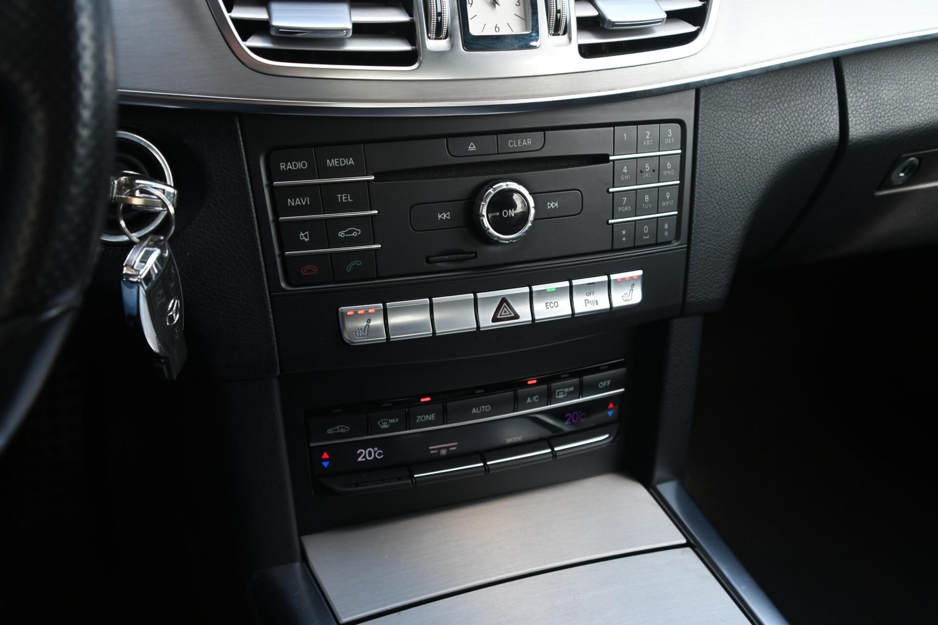 Foto van Mercedes-Benz E 220 Bluetec