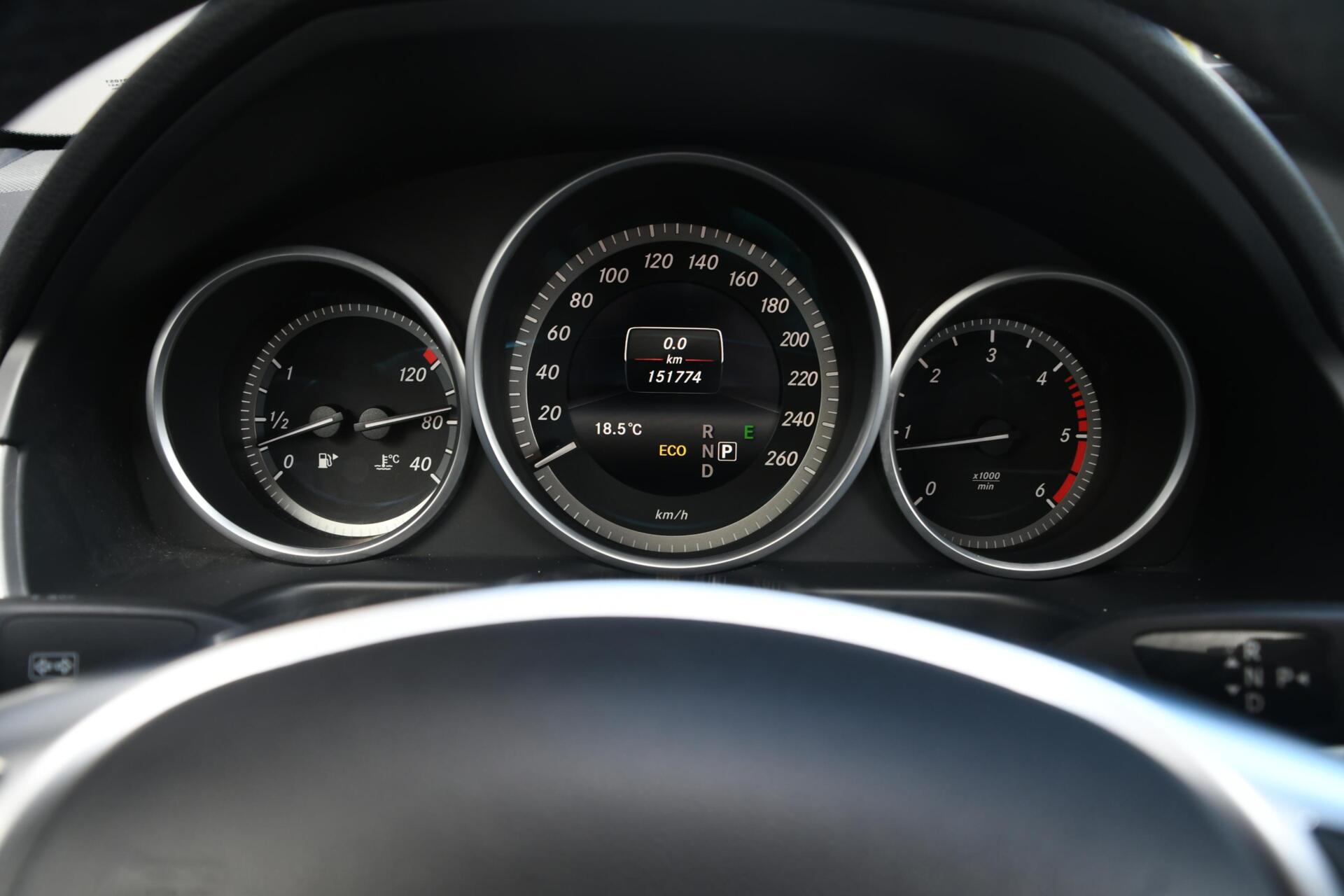 Foto van Mercedes-Benz E 220 Bluetec