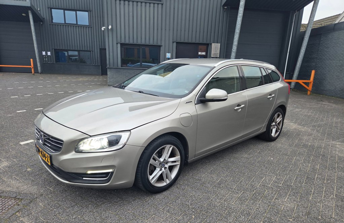 Foto van Volvo V60 Twin Engine