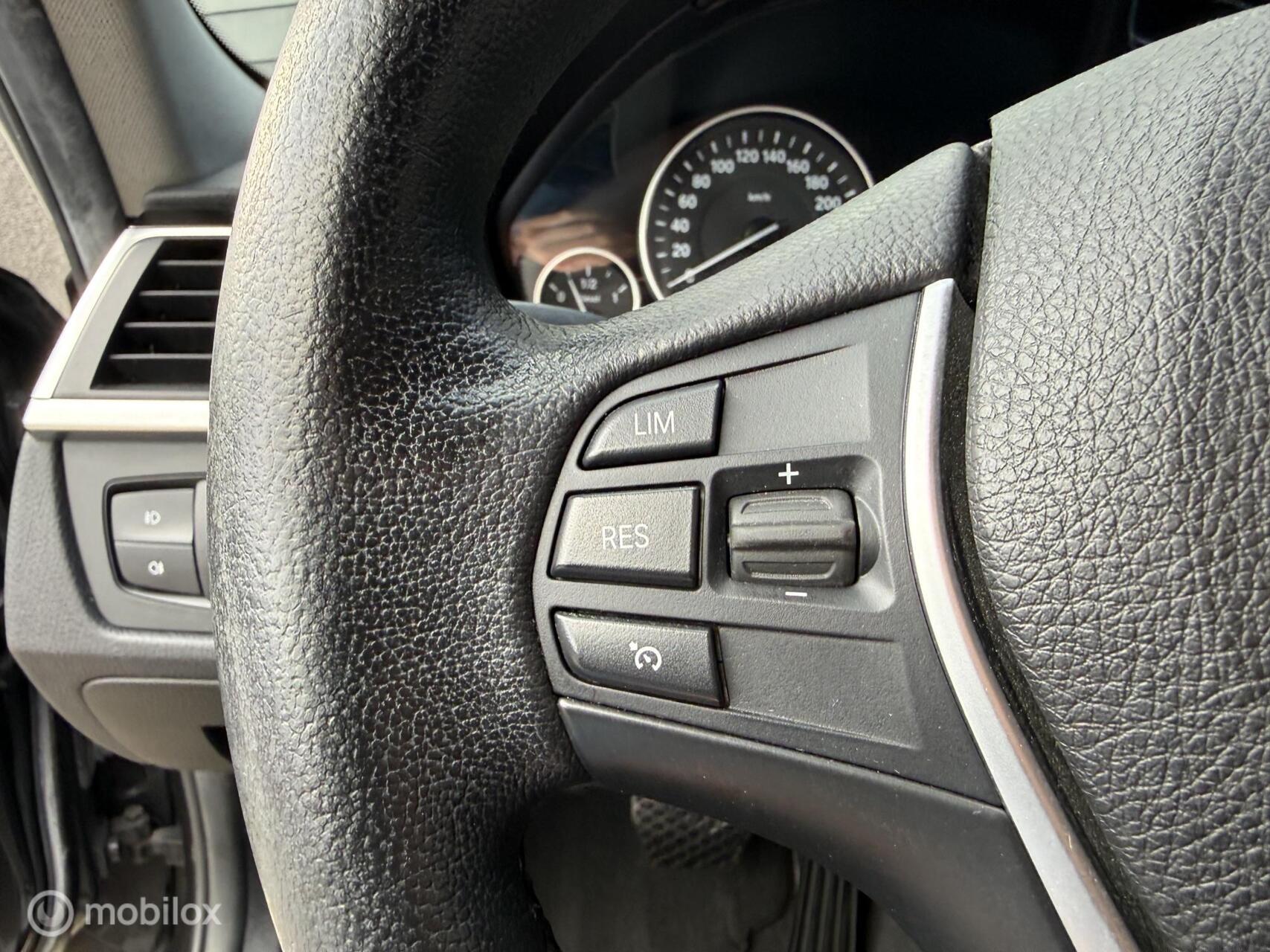 Foto van BMW 320d Efficient Dynamics