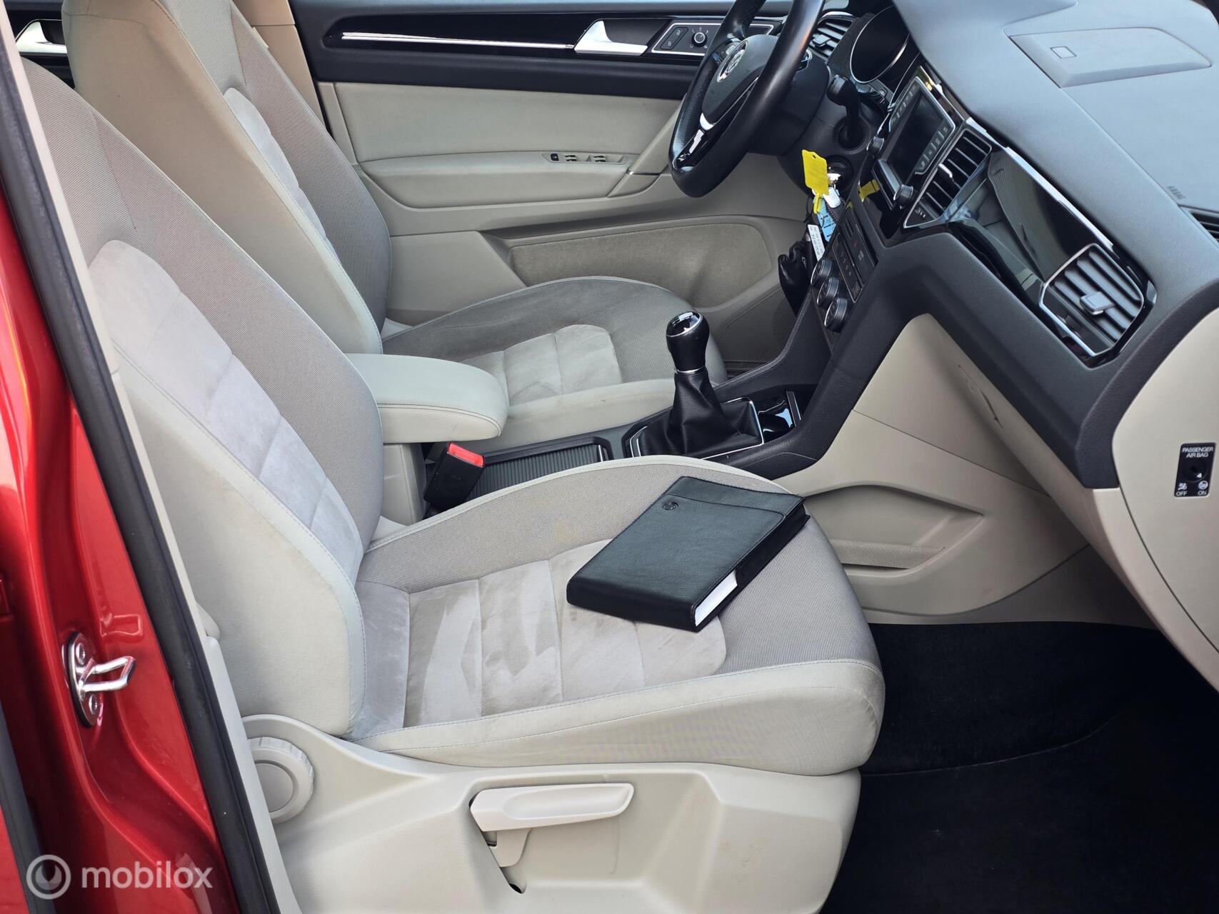 Foto van Volkswagen Golf Sportsvan