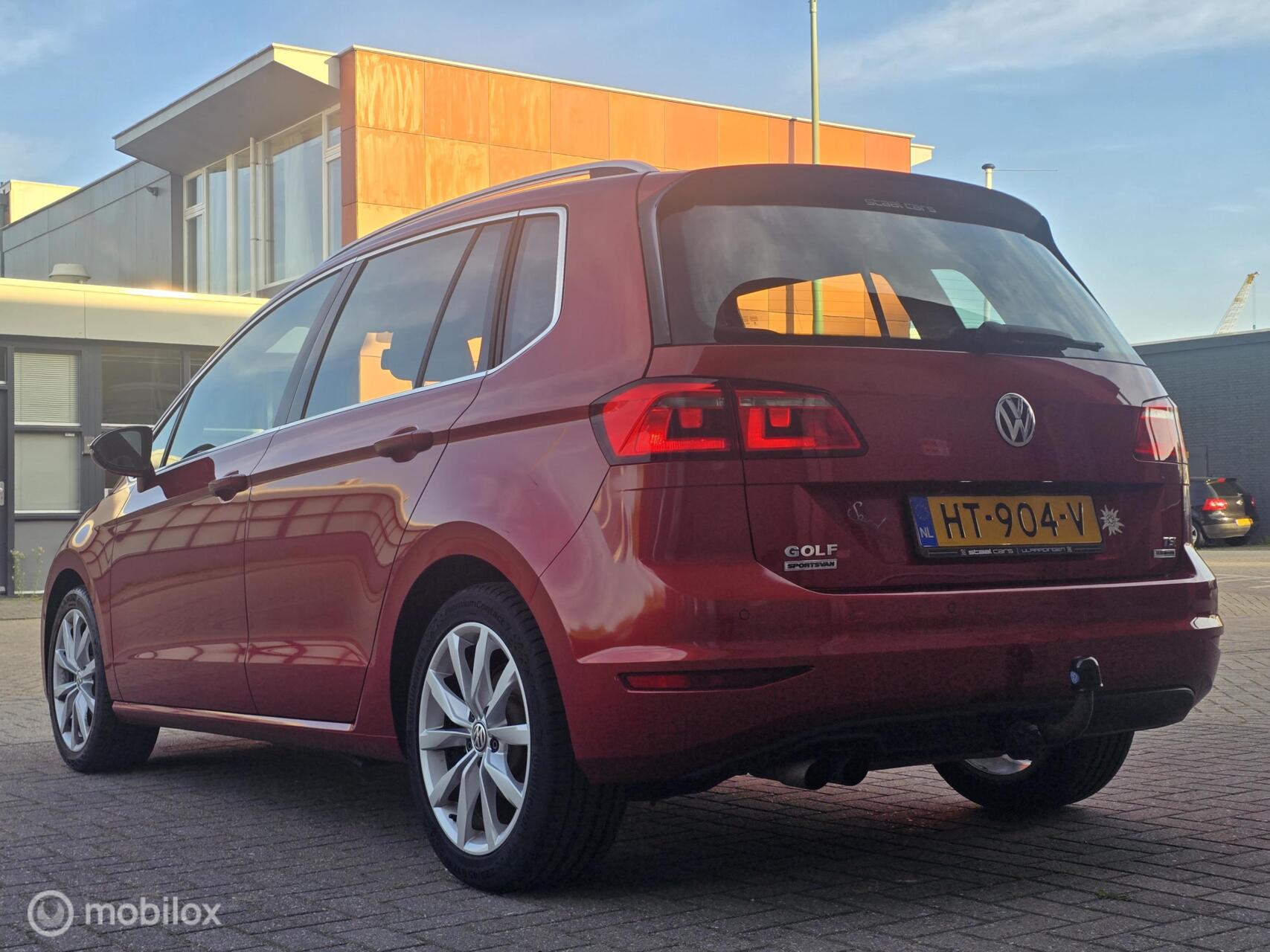 Foto van Volkswagen Golf Sportsvan