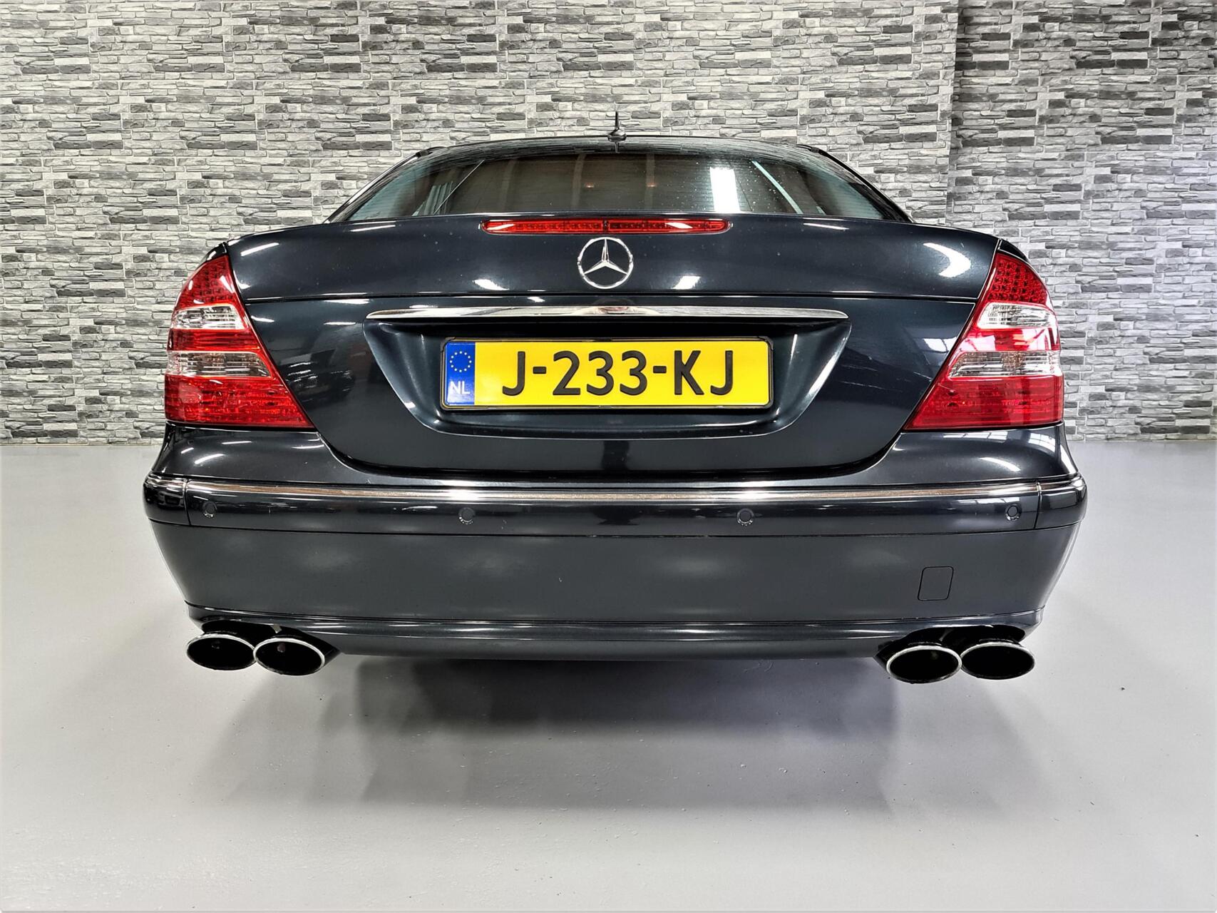 Foto van Mercedes-Benz E 280