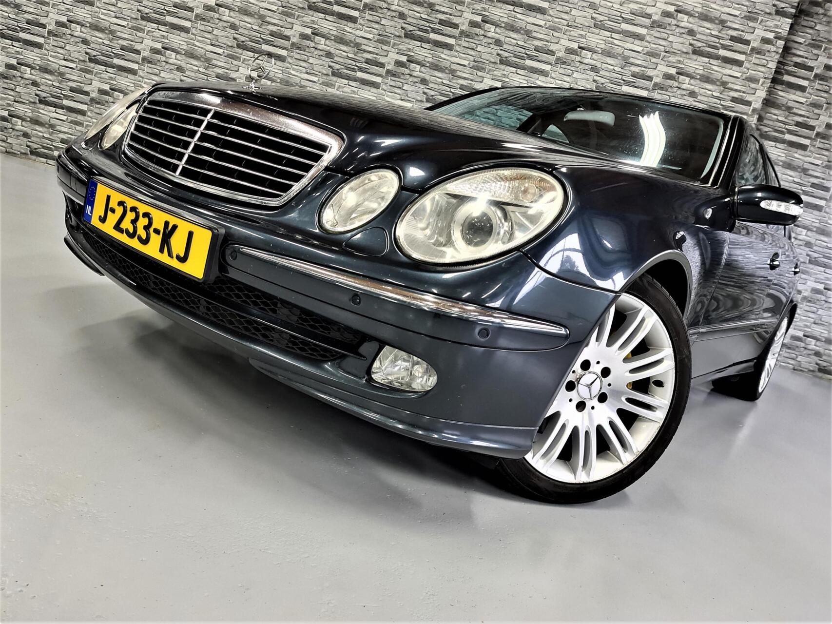 Foto van Mercedes-Benz E 280