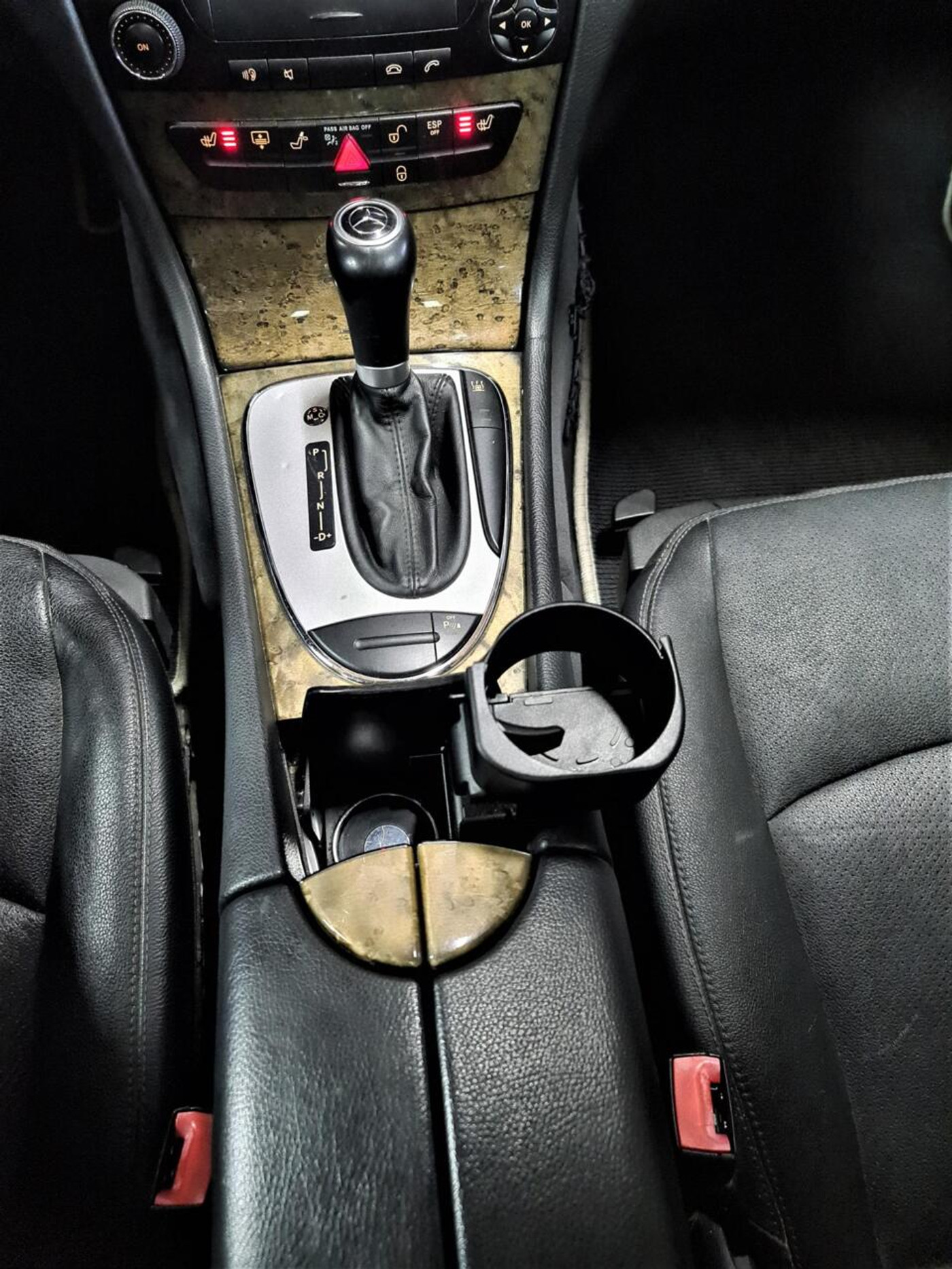 Foto van Mercedes-Benz E 280