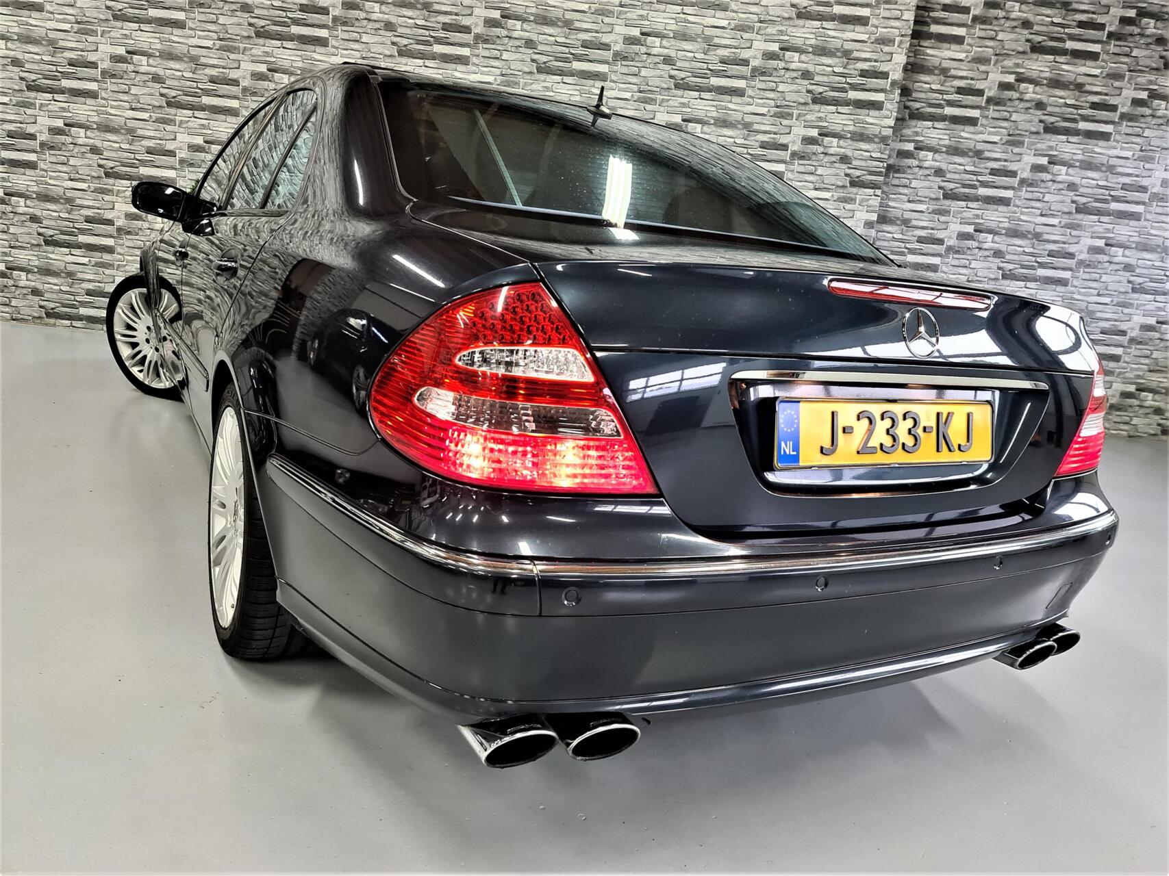 Foto van Mercedes-Benz E 280