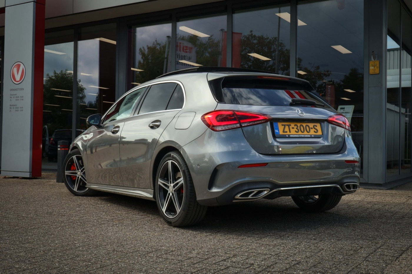 Foto van Mercedes-Benz A 250