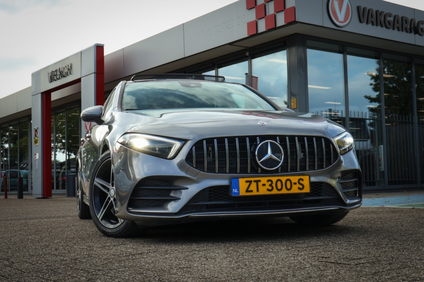 Foto van Mercedes-Benz A 250