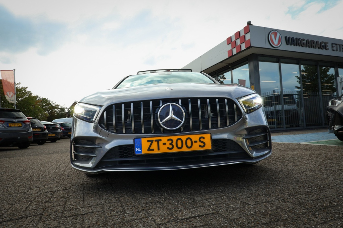 Foto van Mercedes-Benz A 250