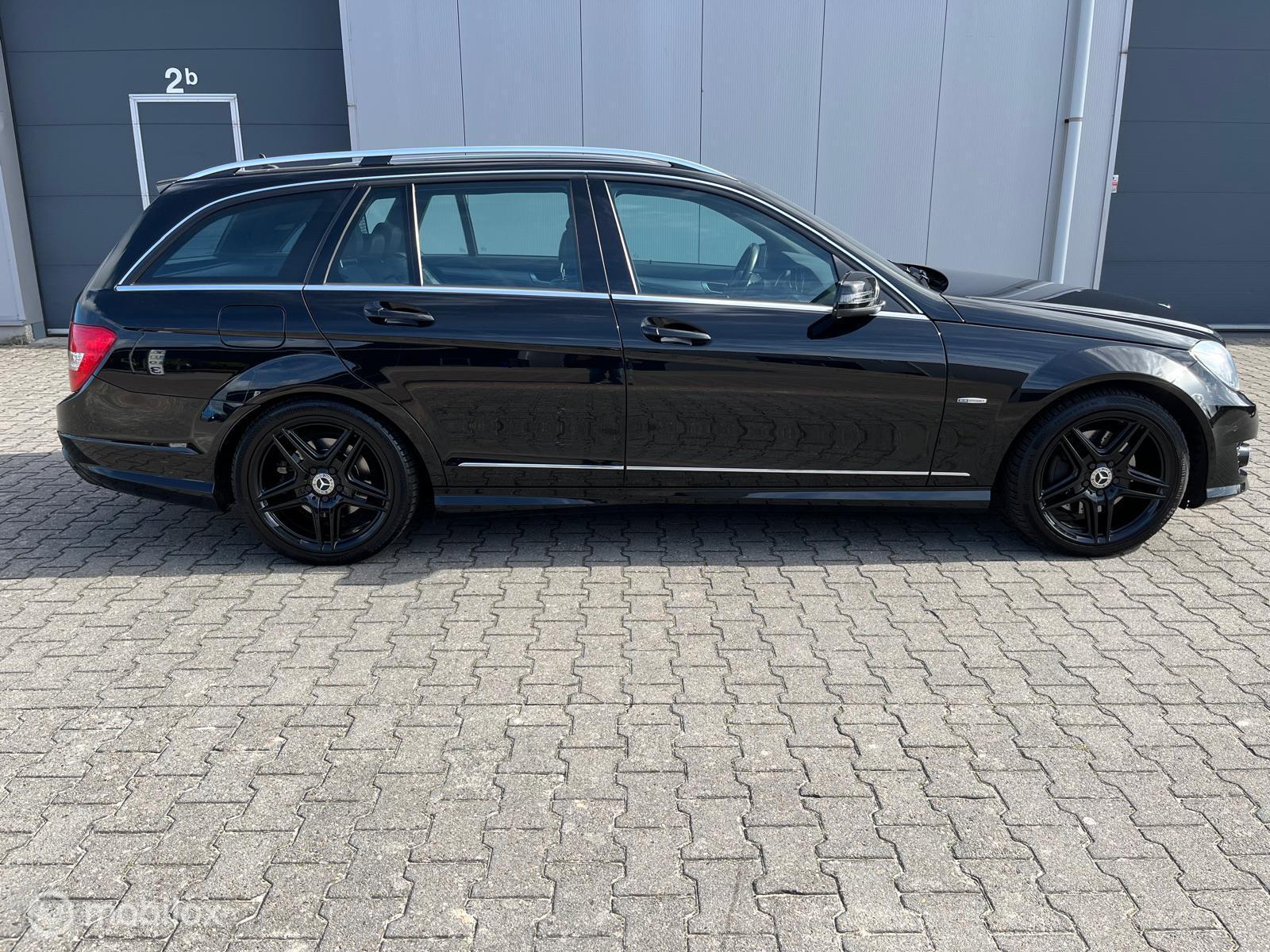 Foto van Mercedes-Benz C 350