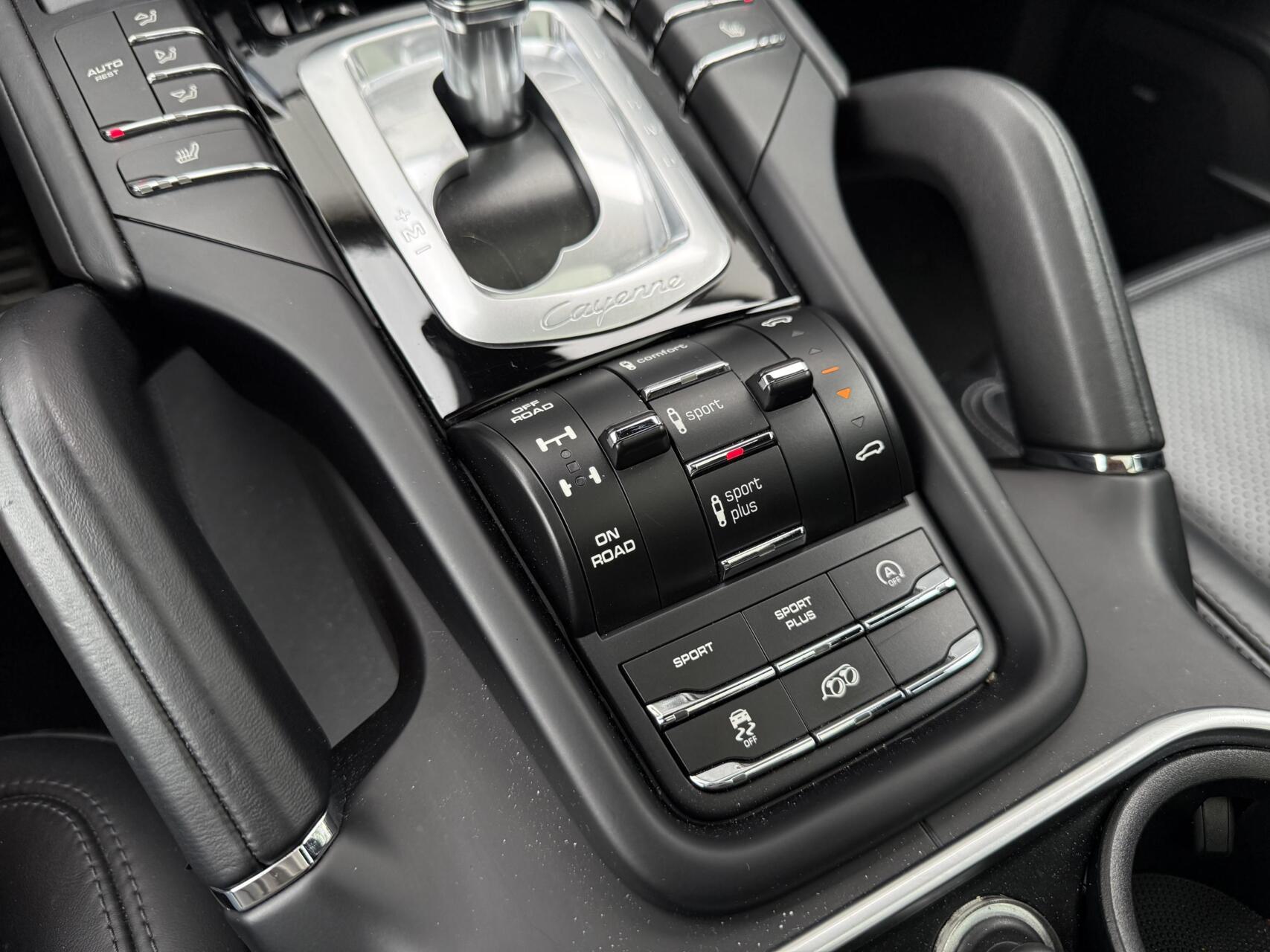 Foto van Porsche Cayenne GTS