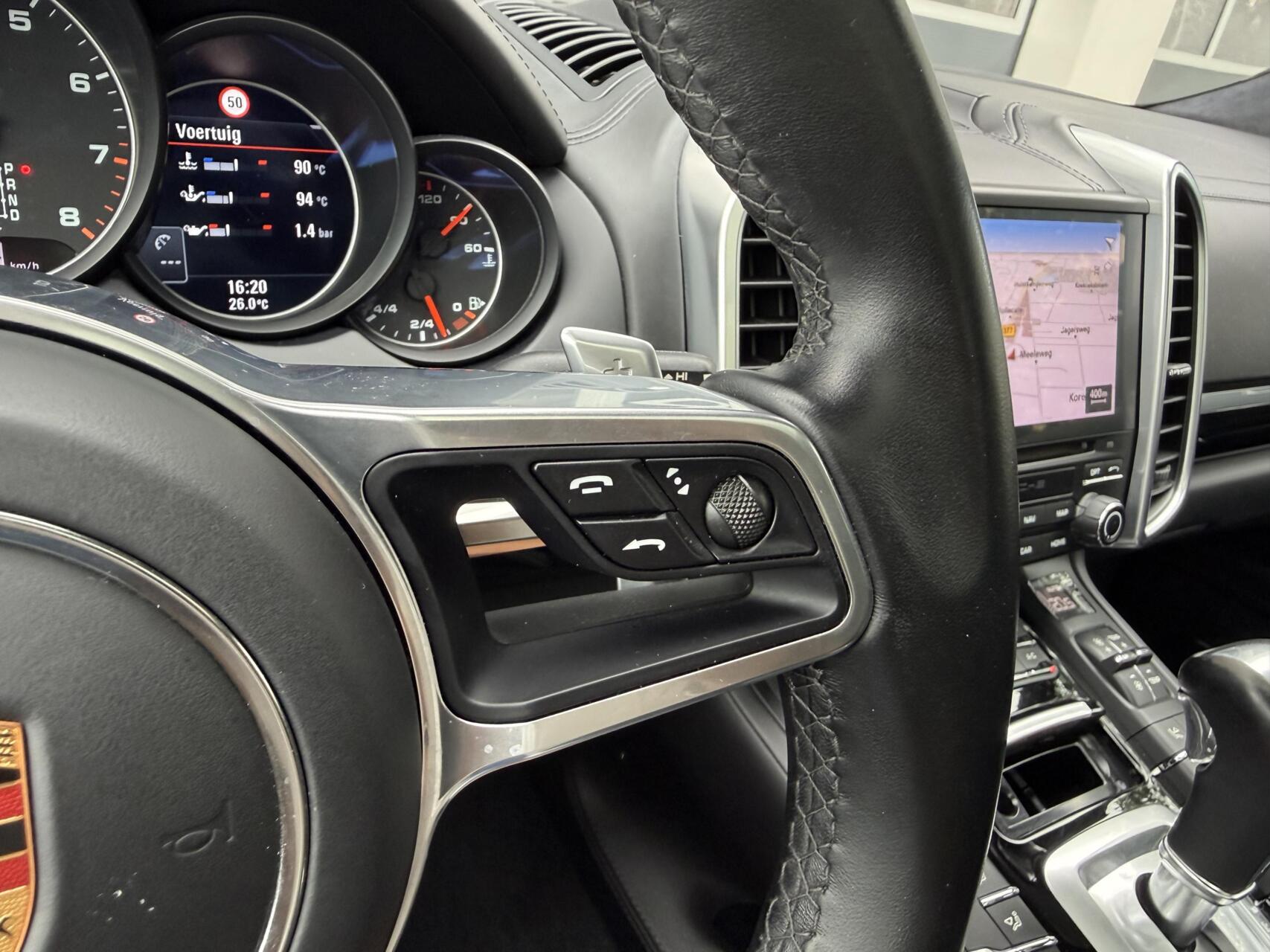 Foto van Porsche Cayenne GTS