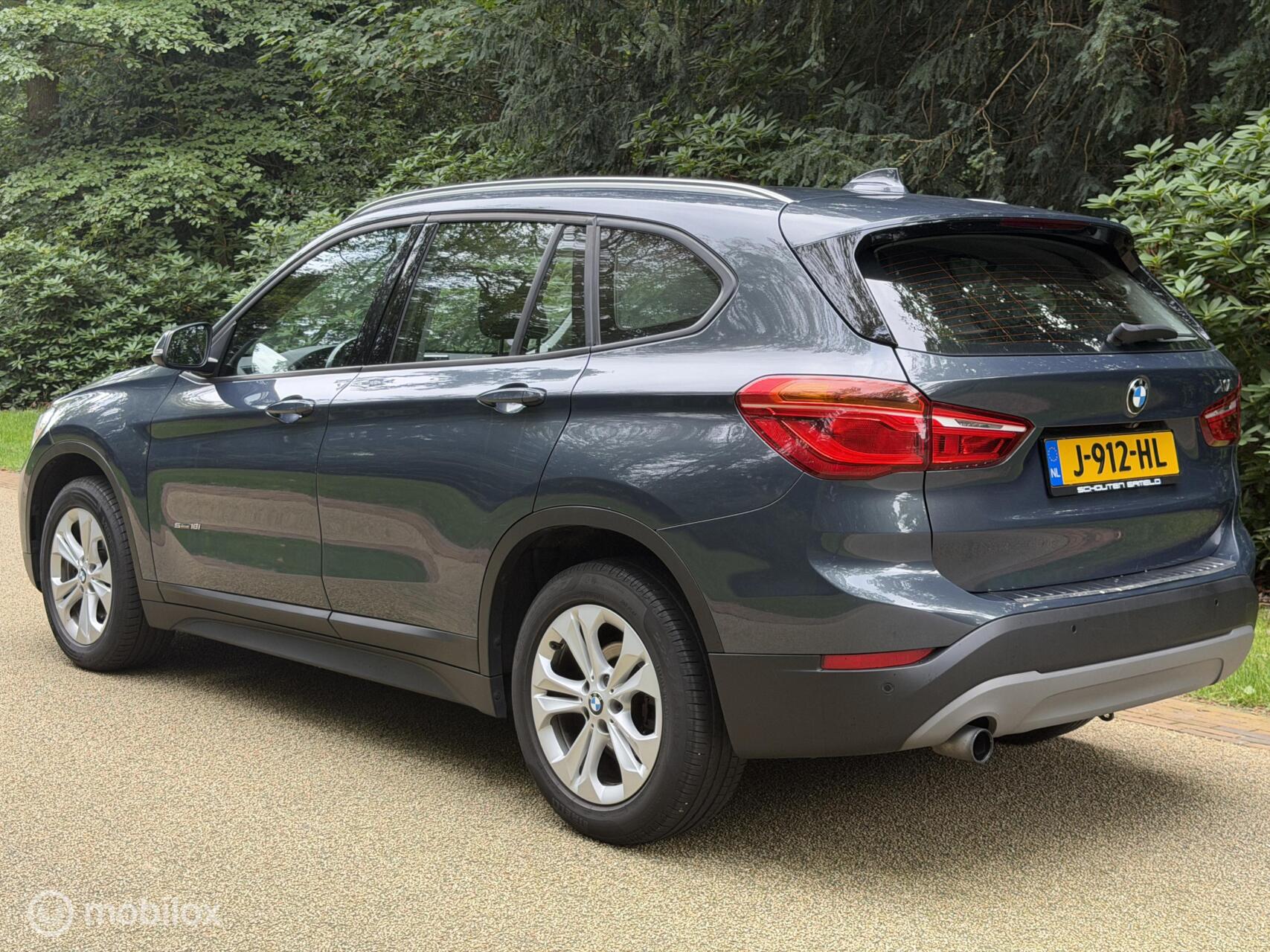 Foto van BMW X1 Sdrive18i