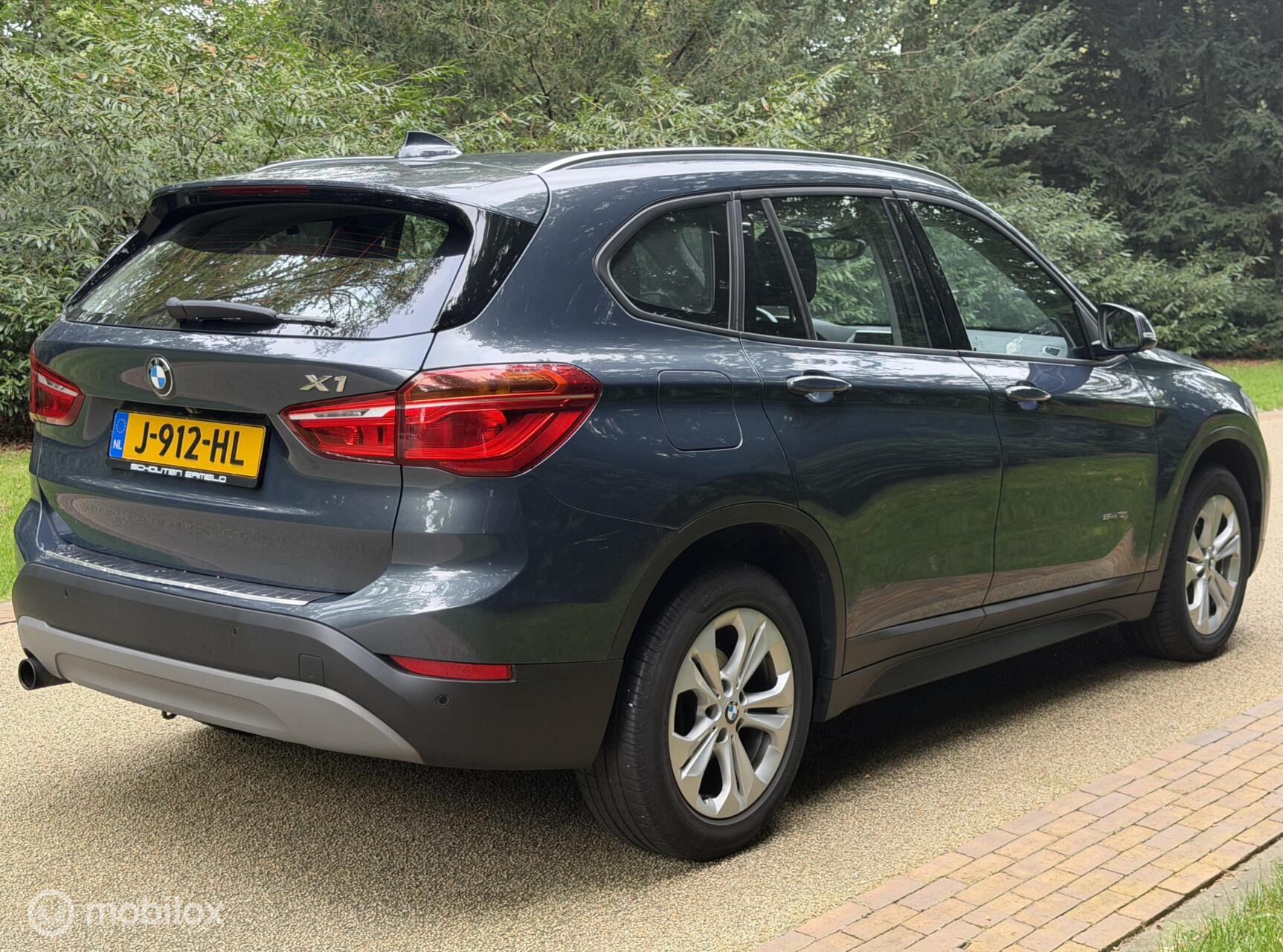 Foto van BMW X1 Sdrive18i