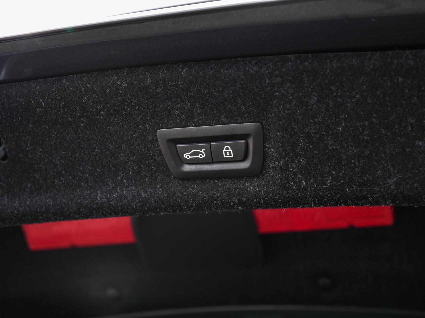 Foto van BMW 330e xDrive