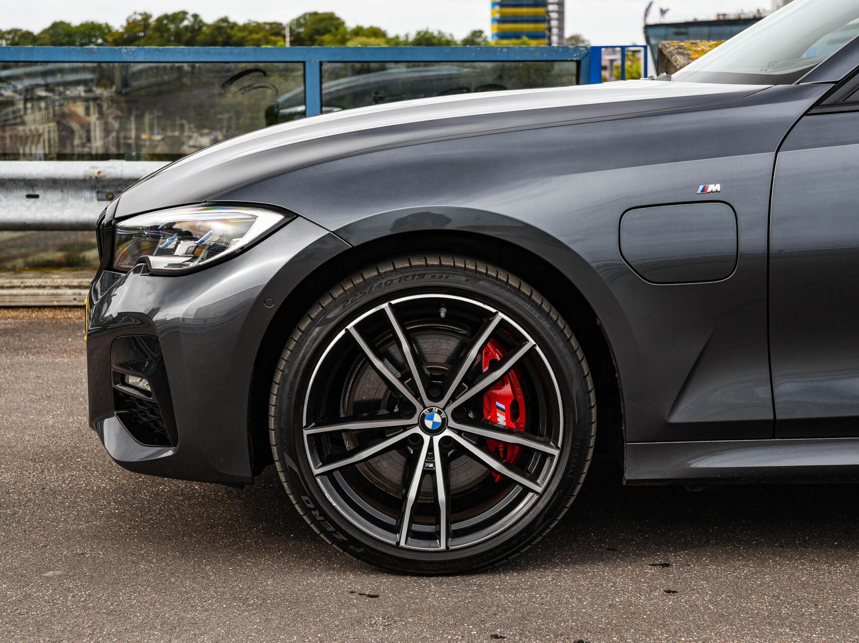 Foto van BMW 330e xDrive