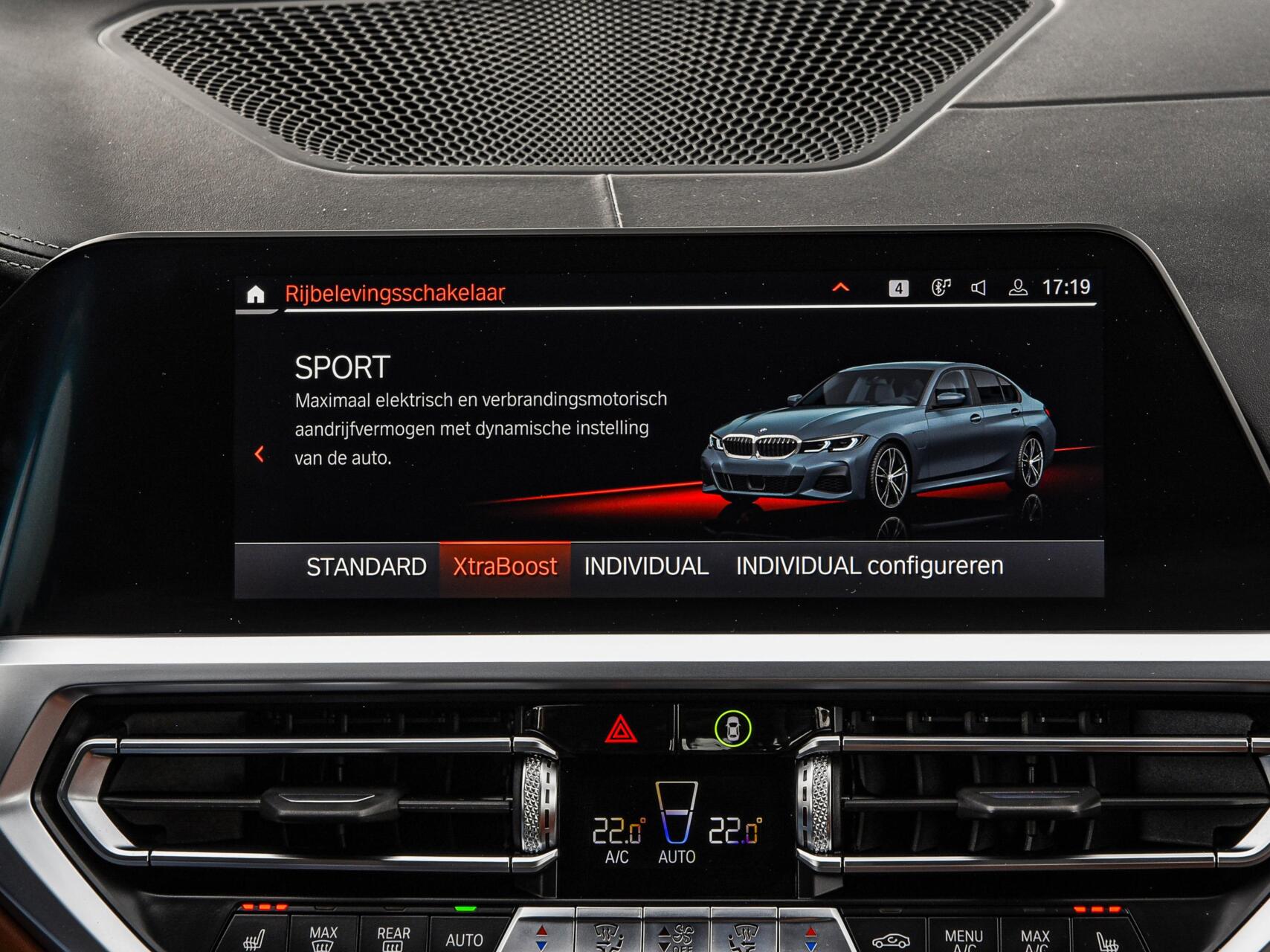 Foto van BMW 330e xDrive