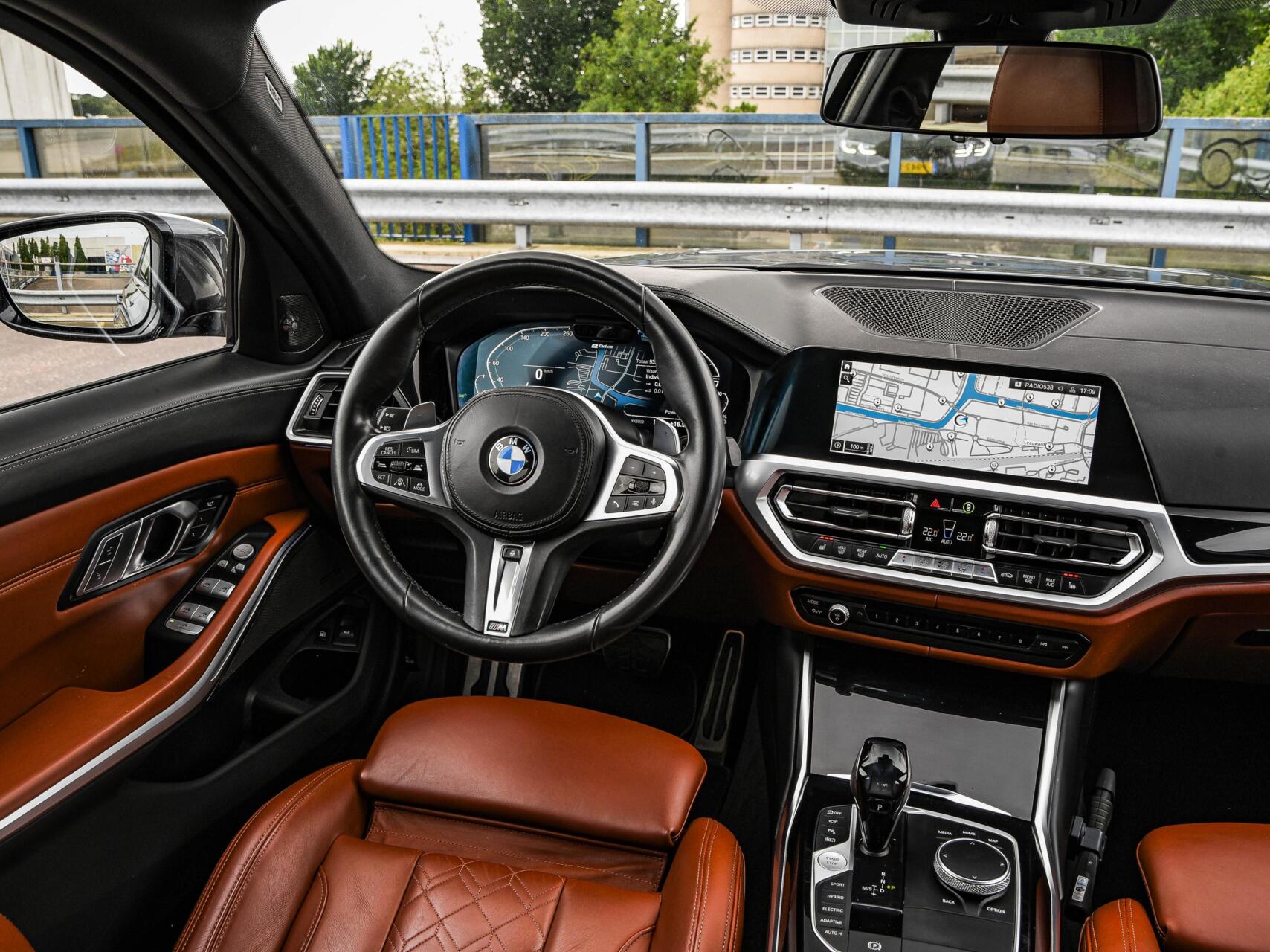 Foto van BMW 330e xDrive