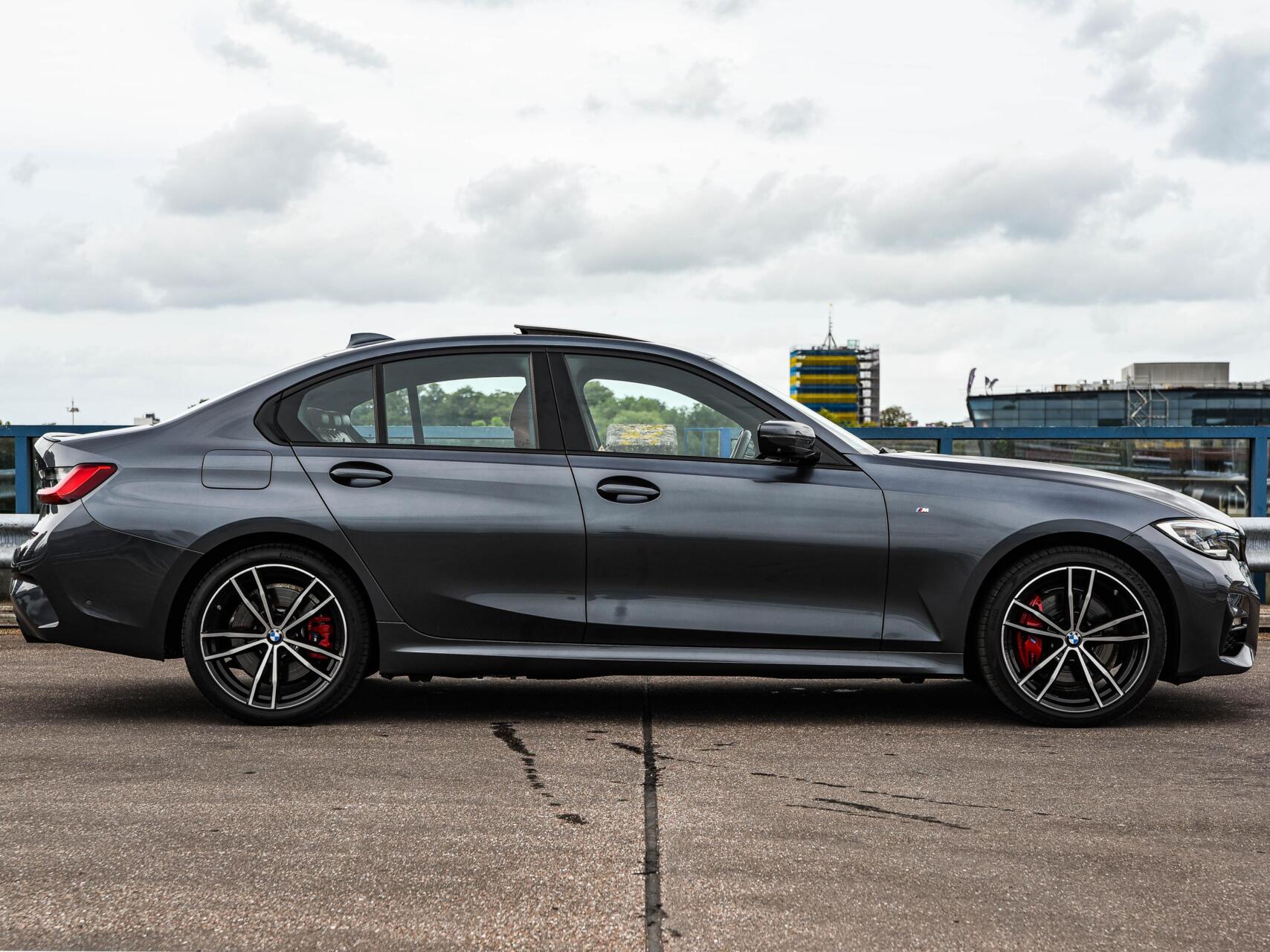 Foto van BMW 330e xDrive