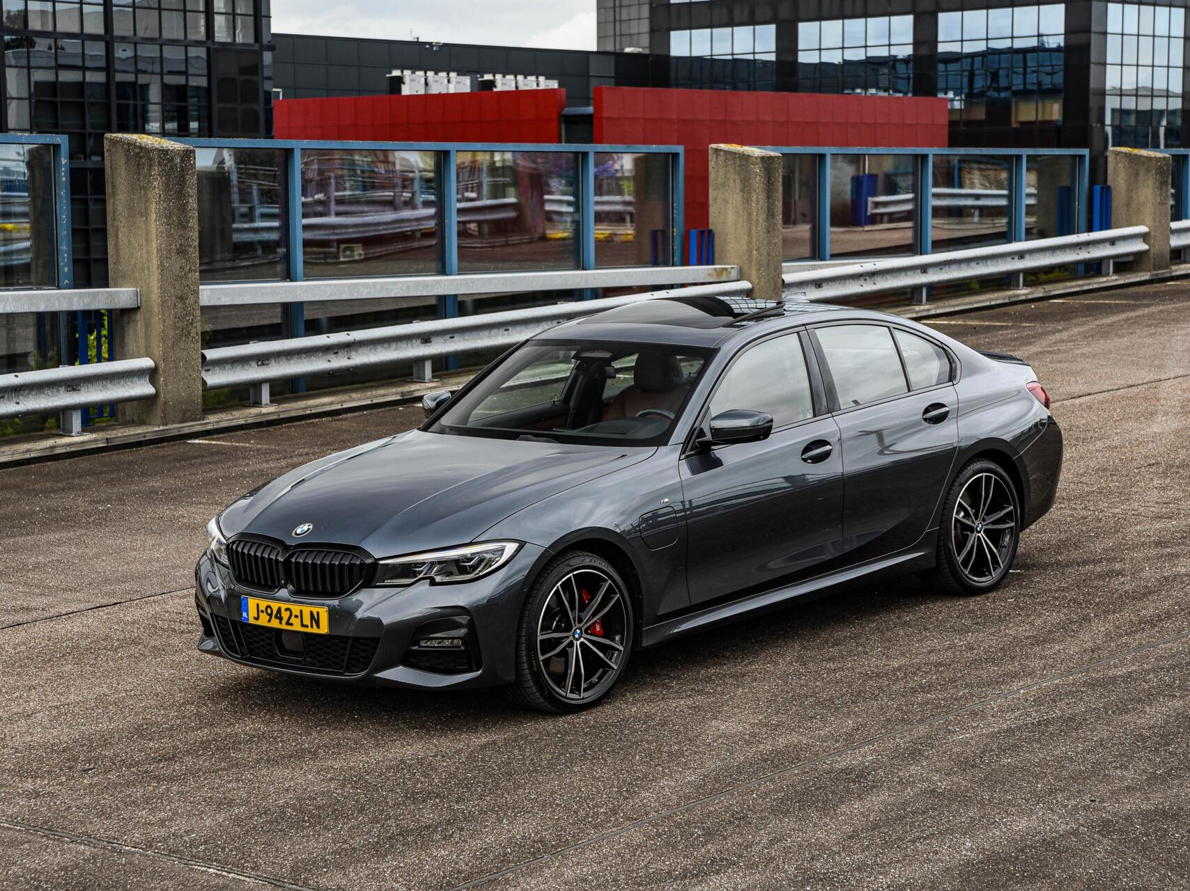 Foto van BMW 330e xDrive