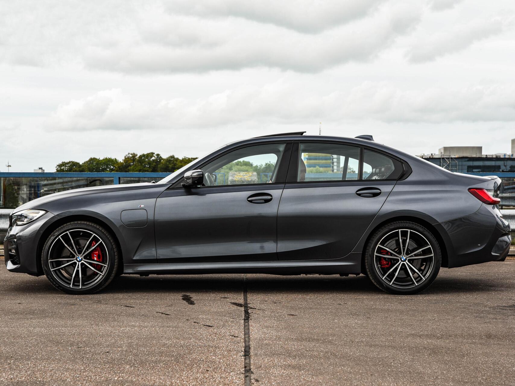 Foto van BMW 330e xDrive