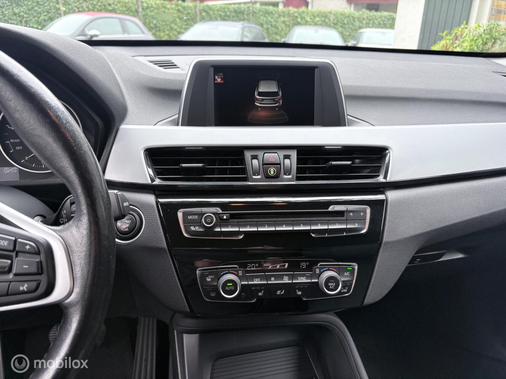 Foto van BMW X1 Sdrive18i