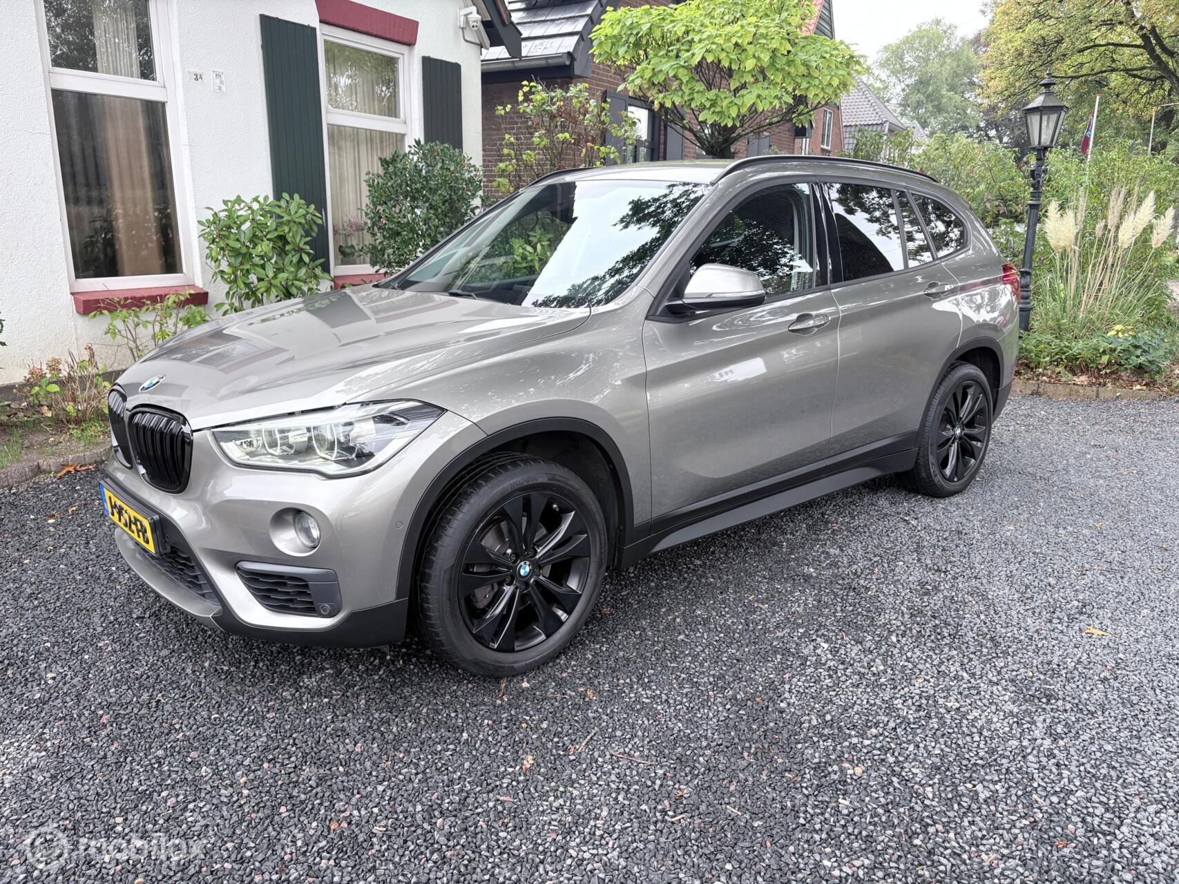 Foto van BMW X1 Sdrive18i