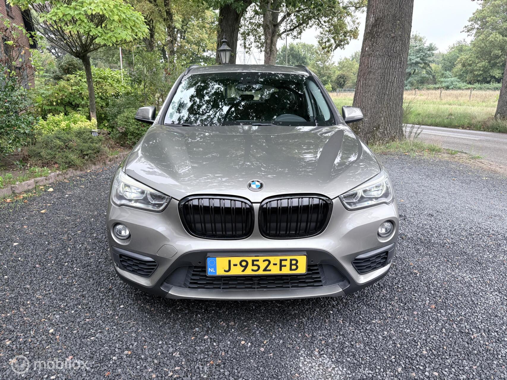 Foto van BMW X1 Sdrive18i