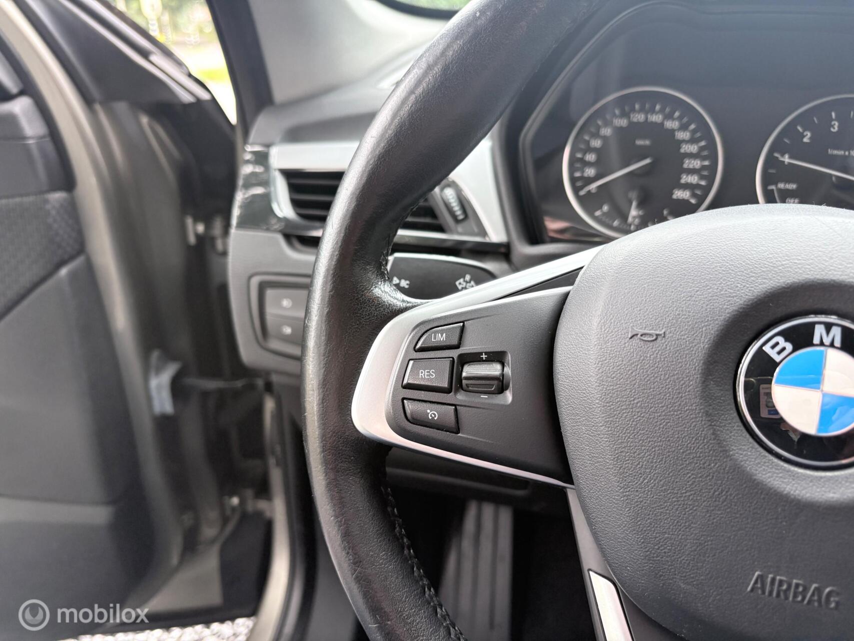 Foto van BMW X1 Sdrive18i