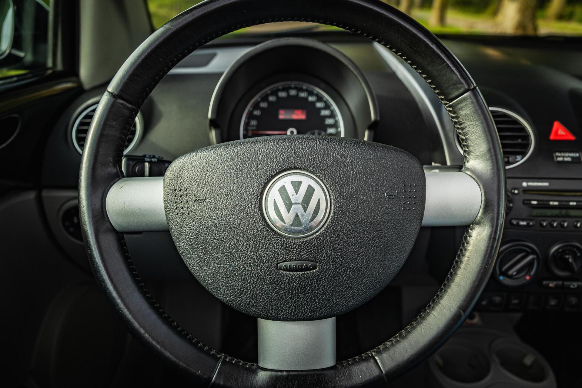 Foto van Volkswagen New Beetle Cabriolet
