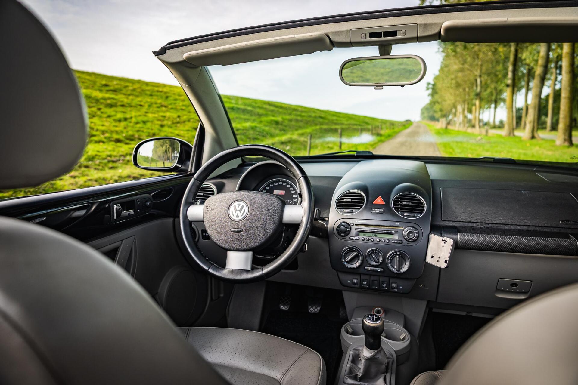 Foto van Volkswagen New Beetle Cabriolet