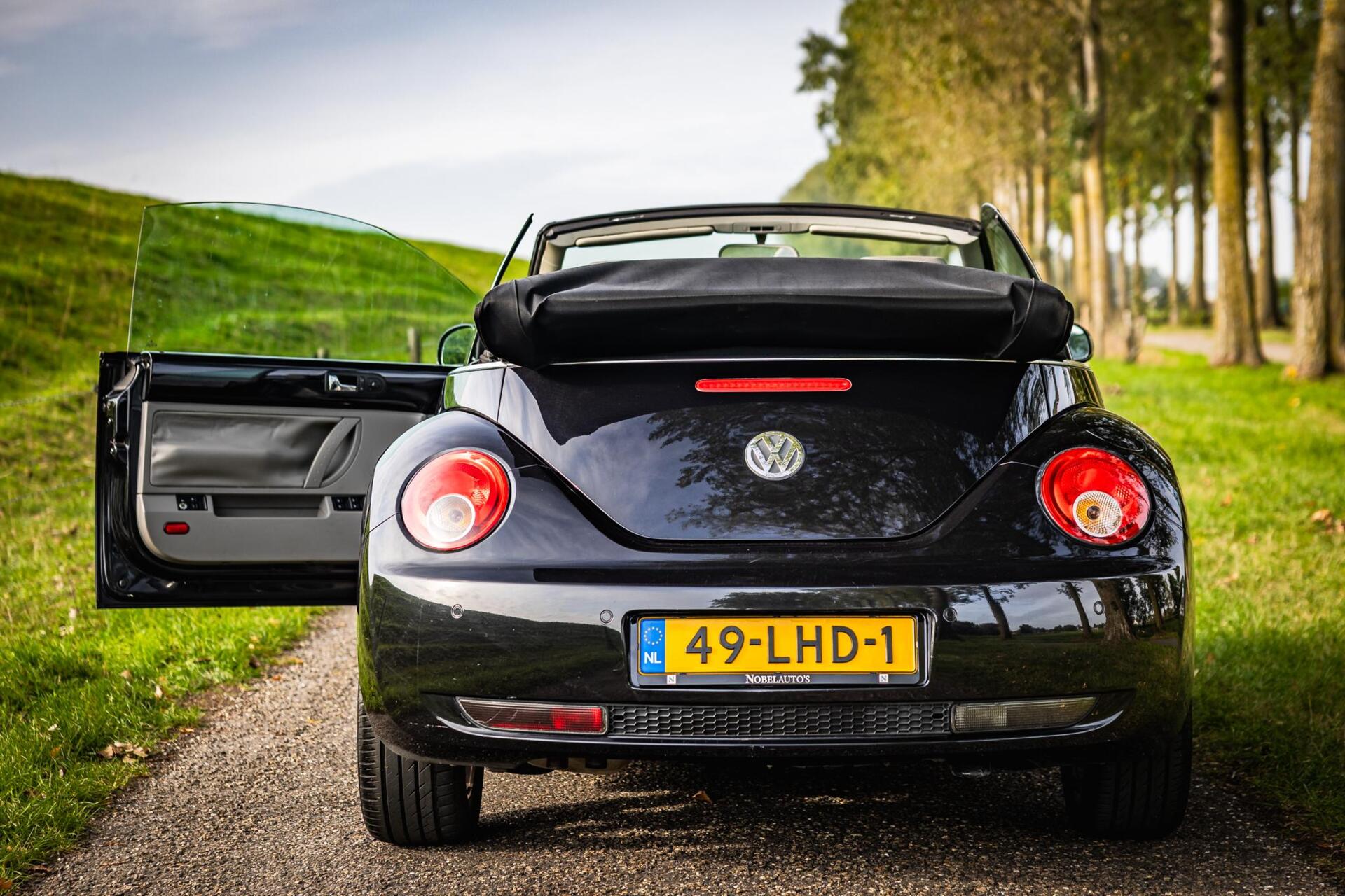 Foto van Volkswagen New Beetle Cabriolet