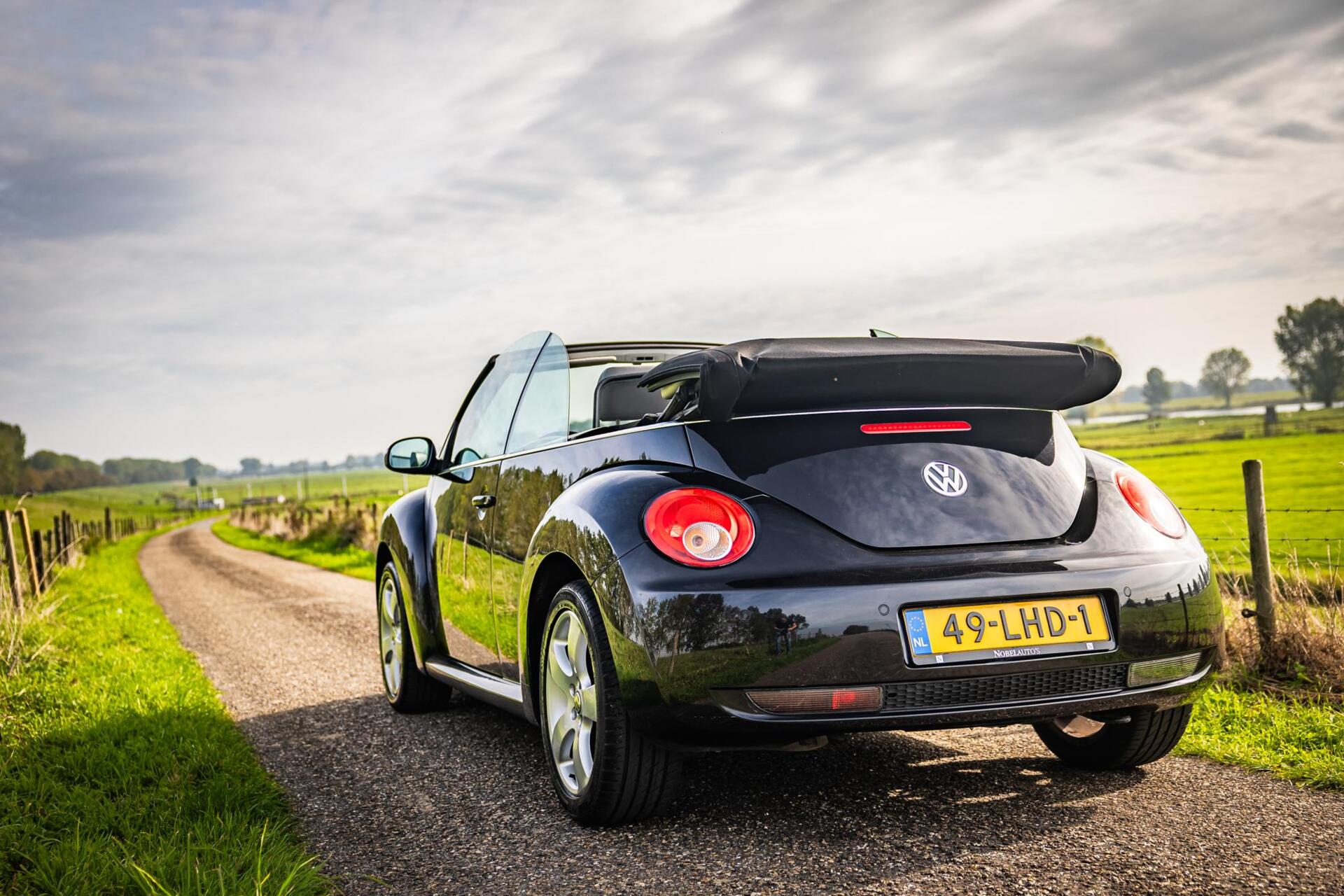 Foto van Volkswagen New Beetle Cabriolet