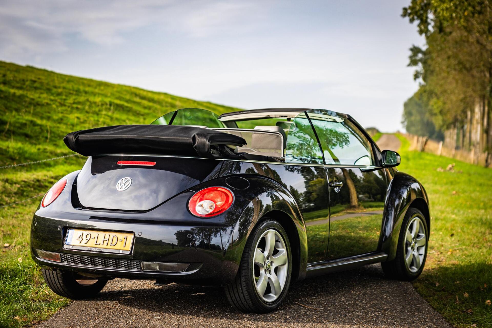 Foto van Volkswagen New Beetle Cabriolet