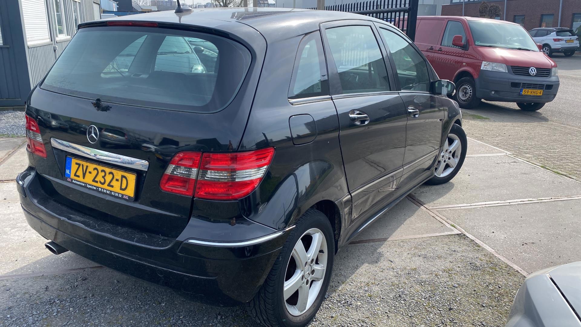Foto van Mercedes-Benz B 180 CDI