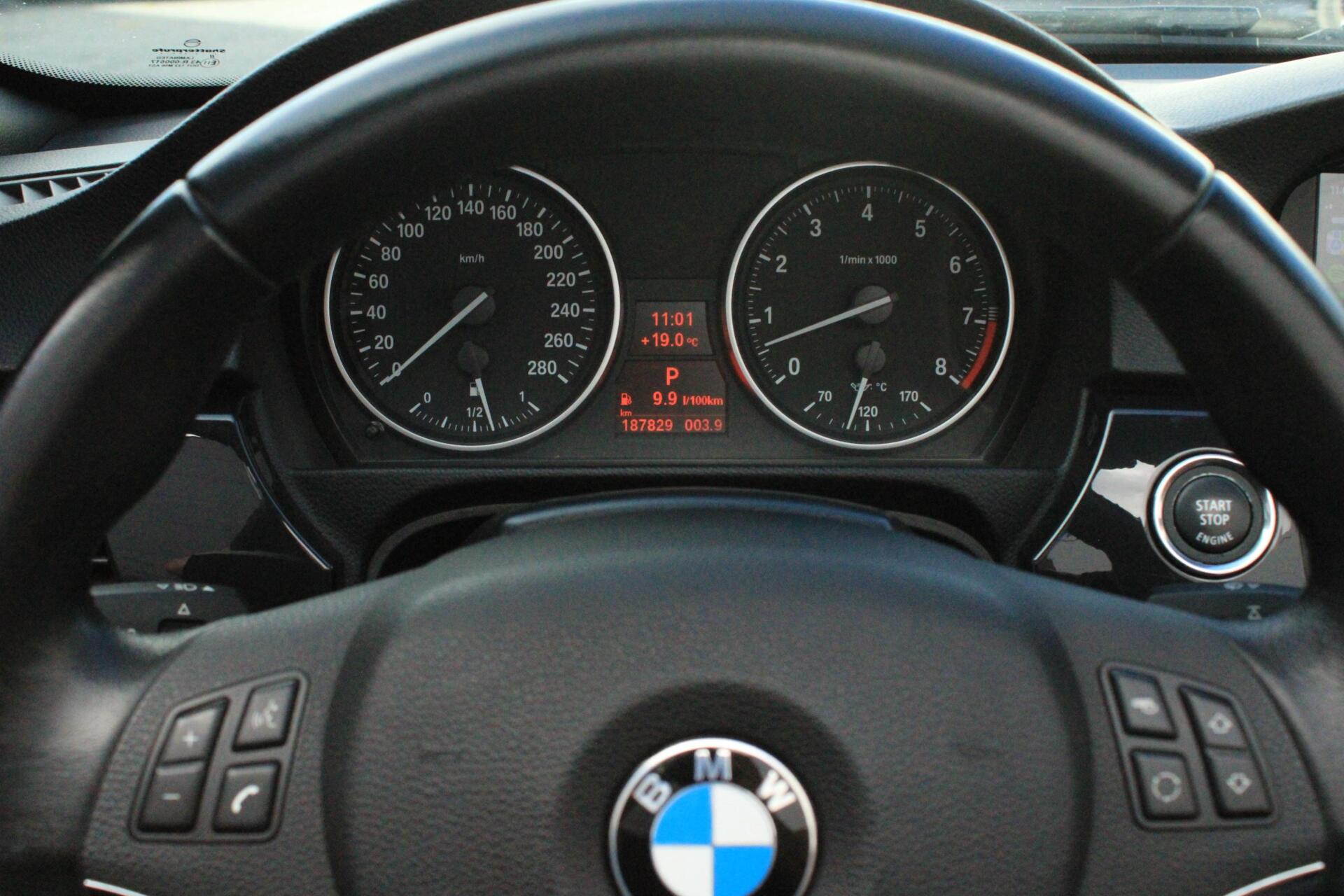Foto van BMW 325i