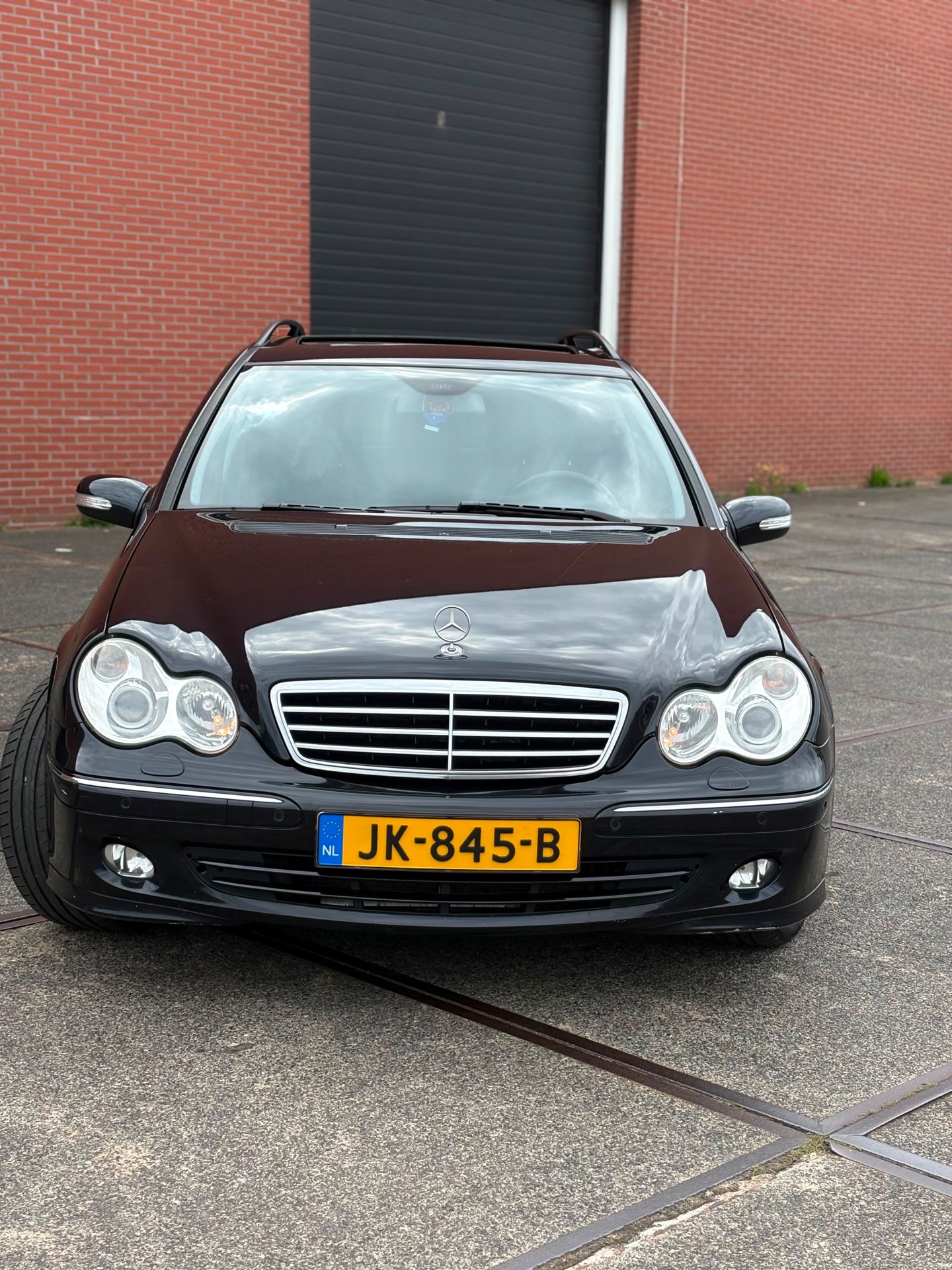 Foto van Mercedes-Benz C 230