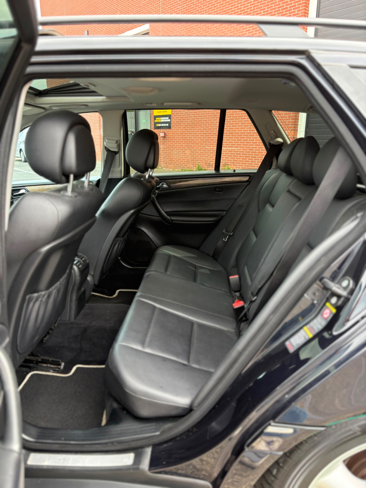 Foto van Mercedes-Benz C 230