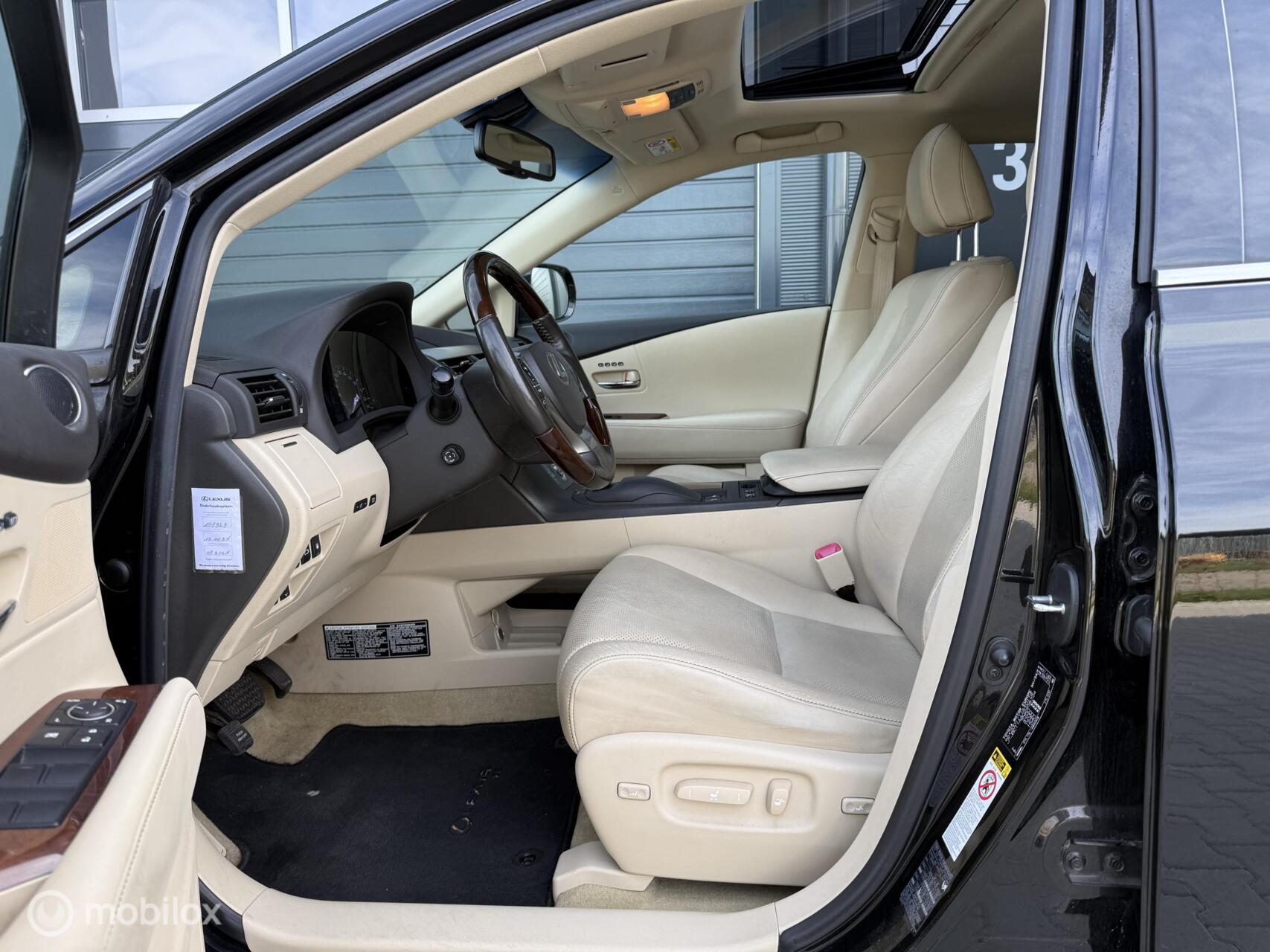 Foto van Lexus Lexus Rx450h