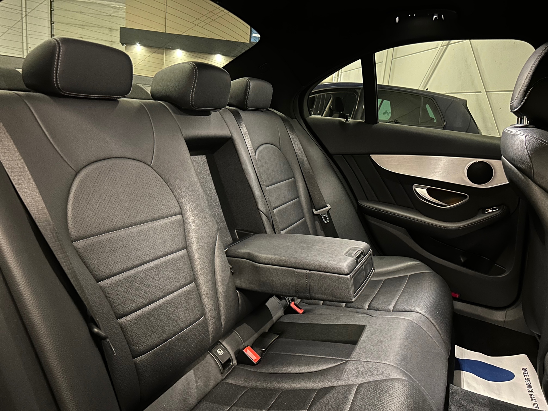 Foto van Mercedes-Benz C 300 H