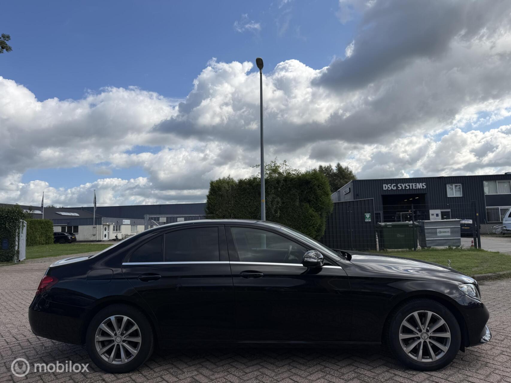Foto van Mercedes-Benz E 220 D