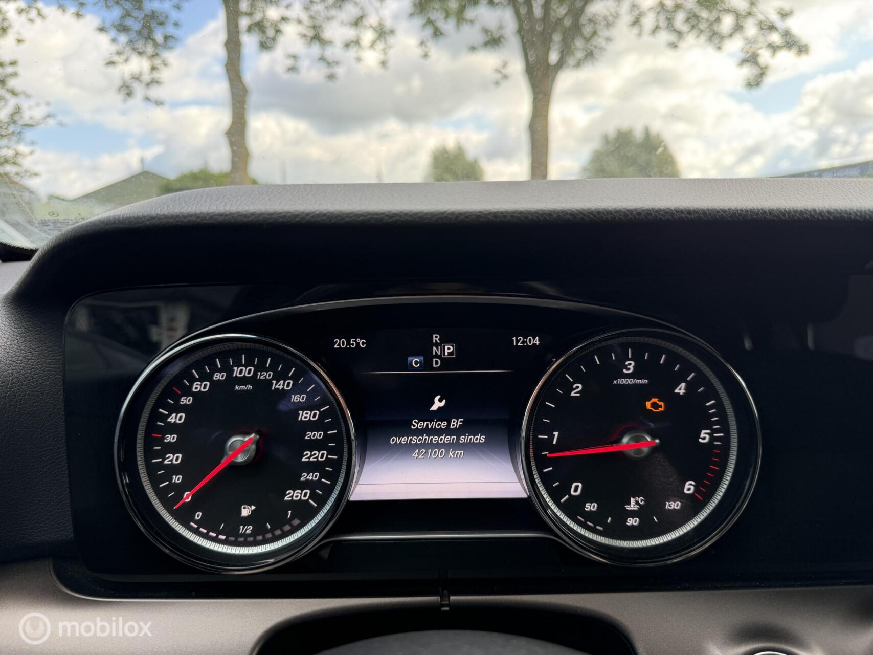 Foto van Mercedes-Benz E 220 D
