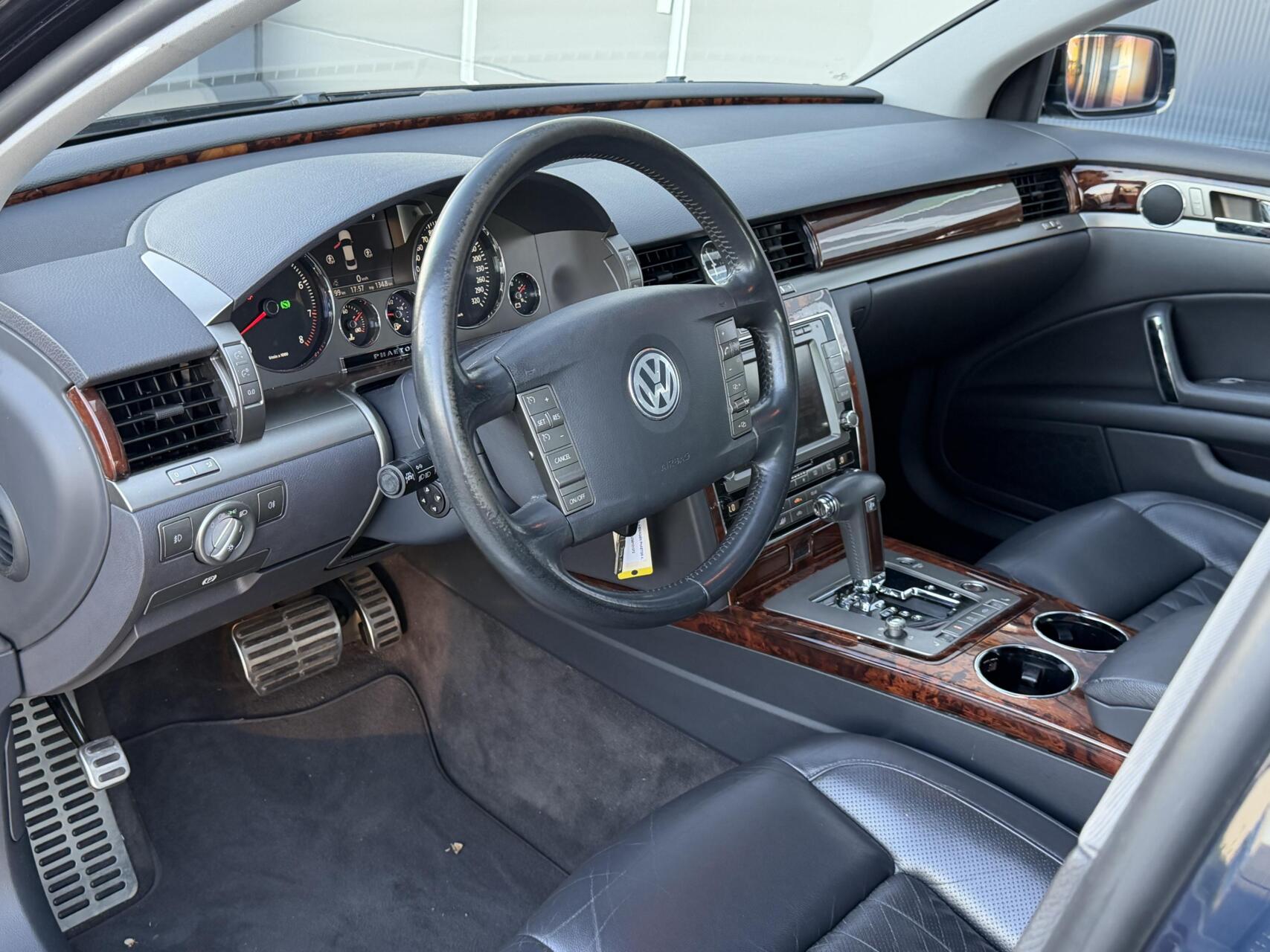 Foto van Volkswagen Phaeton