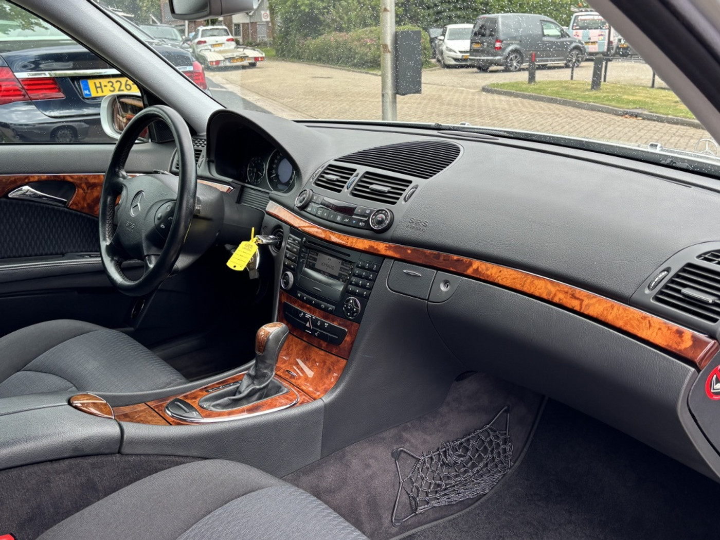Foto van Mercedes-Benz E 240