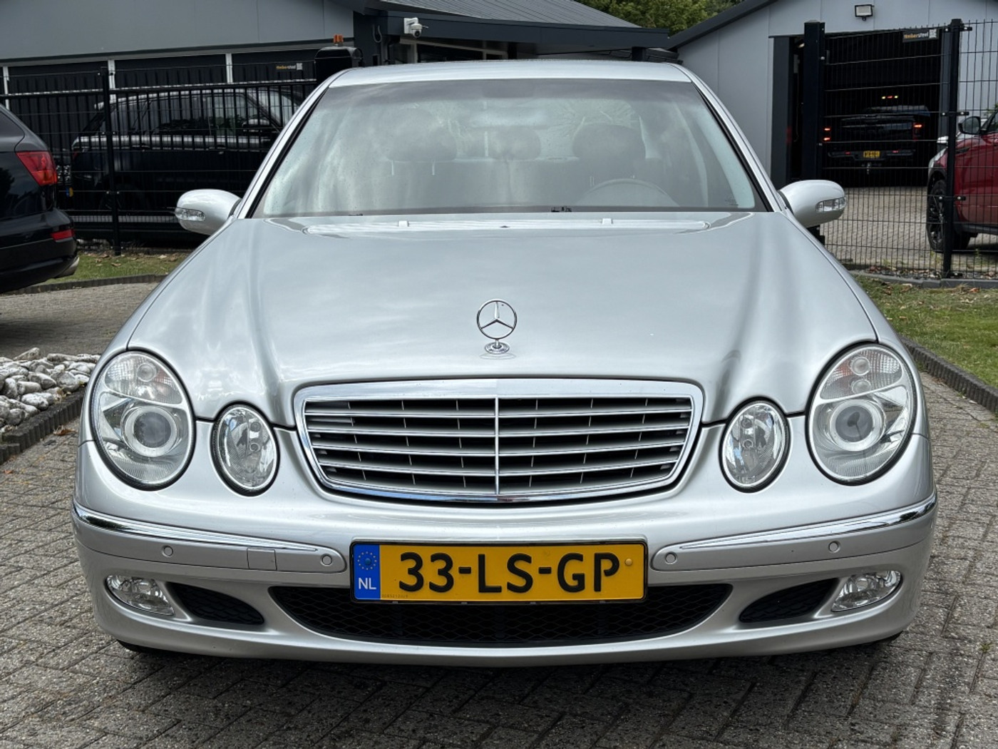 Foto van Mercedes-Benz E 240