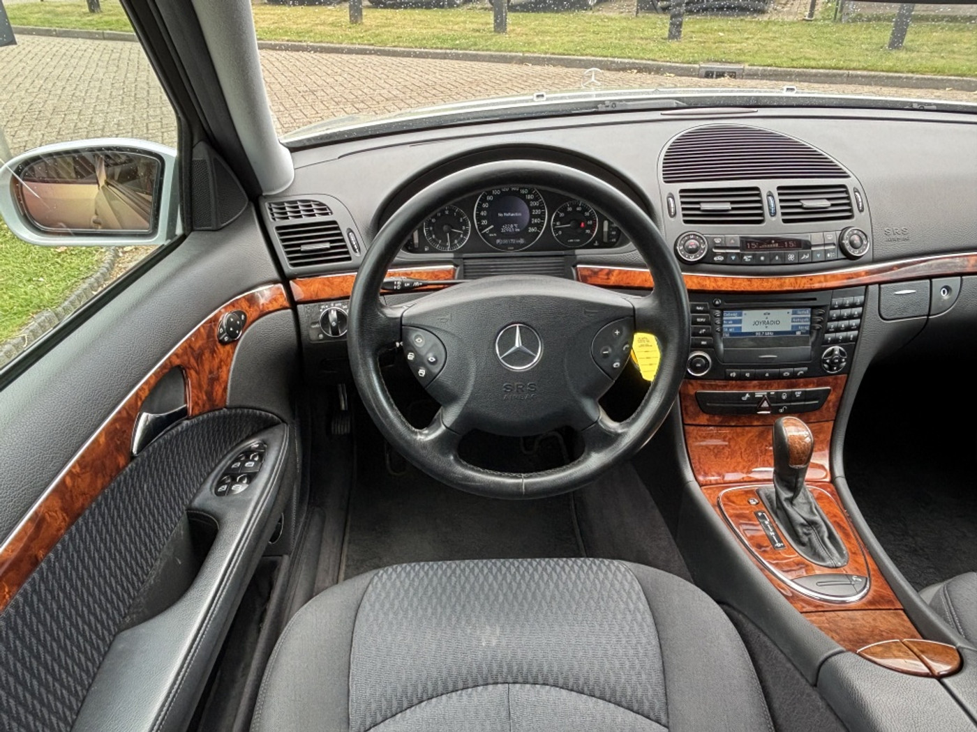 Foto van Mercedes-Benz E 240